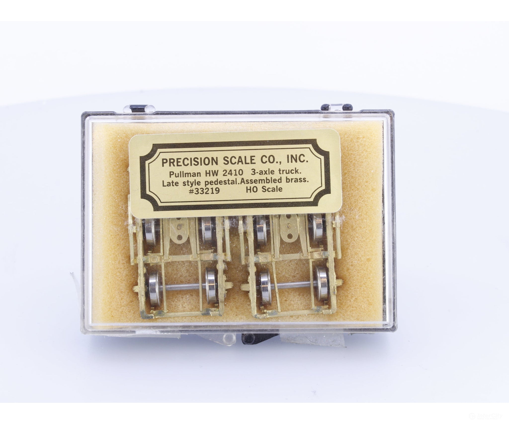 Precision Scale Co. HO 33219 Tri-Axle 6 wheel passenger assembly - Couplers & Trucks