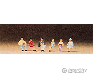 Preiser N 79013 Pedestrians -- Sitting People #1 Figures