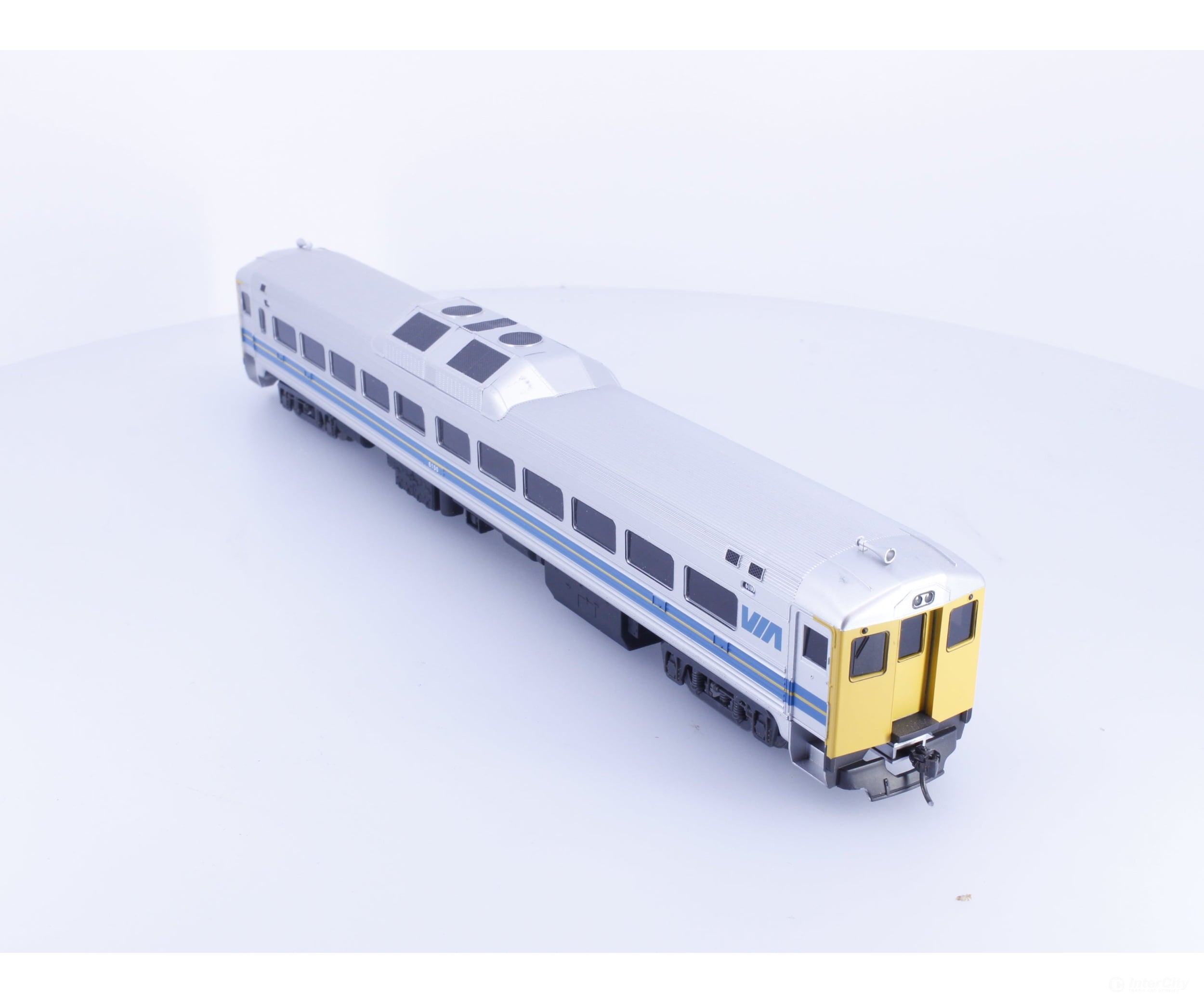 Proto 1000 239734 HO BUDD RDC Diesel Locomotive #2 Via Rail (VIA) 6216 Analog DC - Locomotives