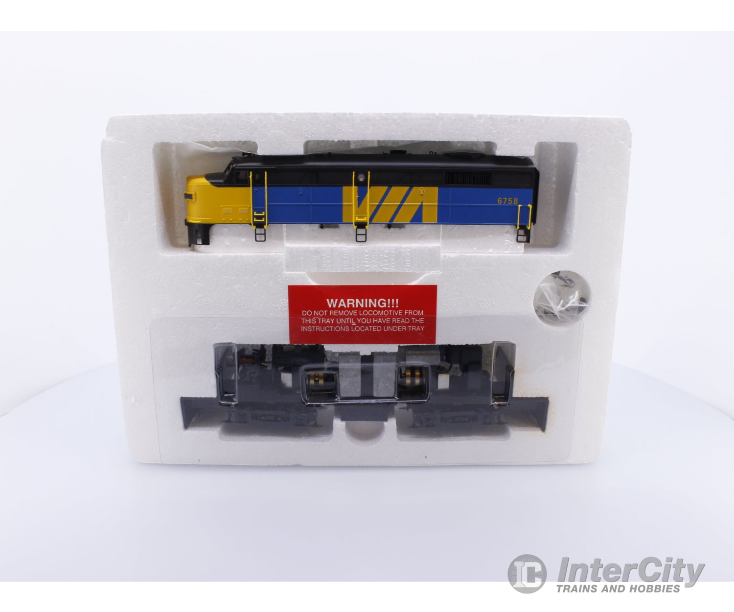 Proto 2000 9945 HO FA2 Via Rail (VIA) 6758 Analog DC Locomotives