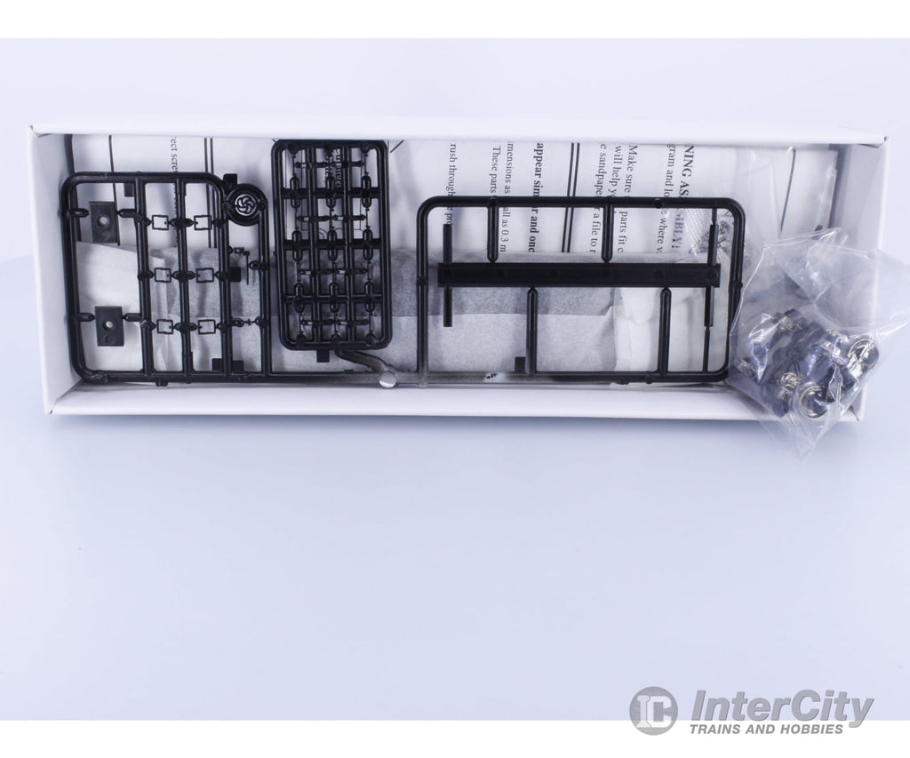 Proto 2000 Series 101443 HO AAR Standard 50 Ton Flat Car Canadian Pacific (CP) 301399 Freight Cars