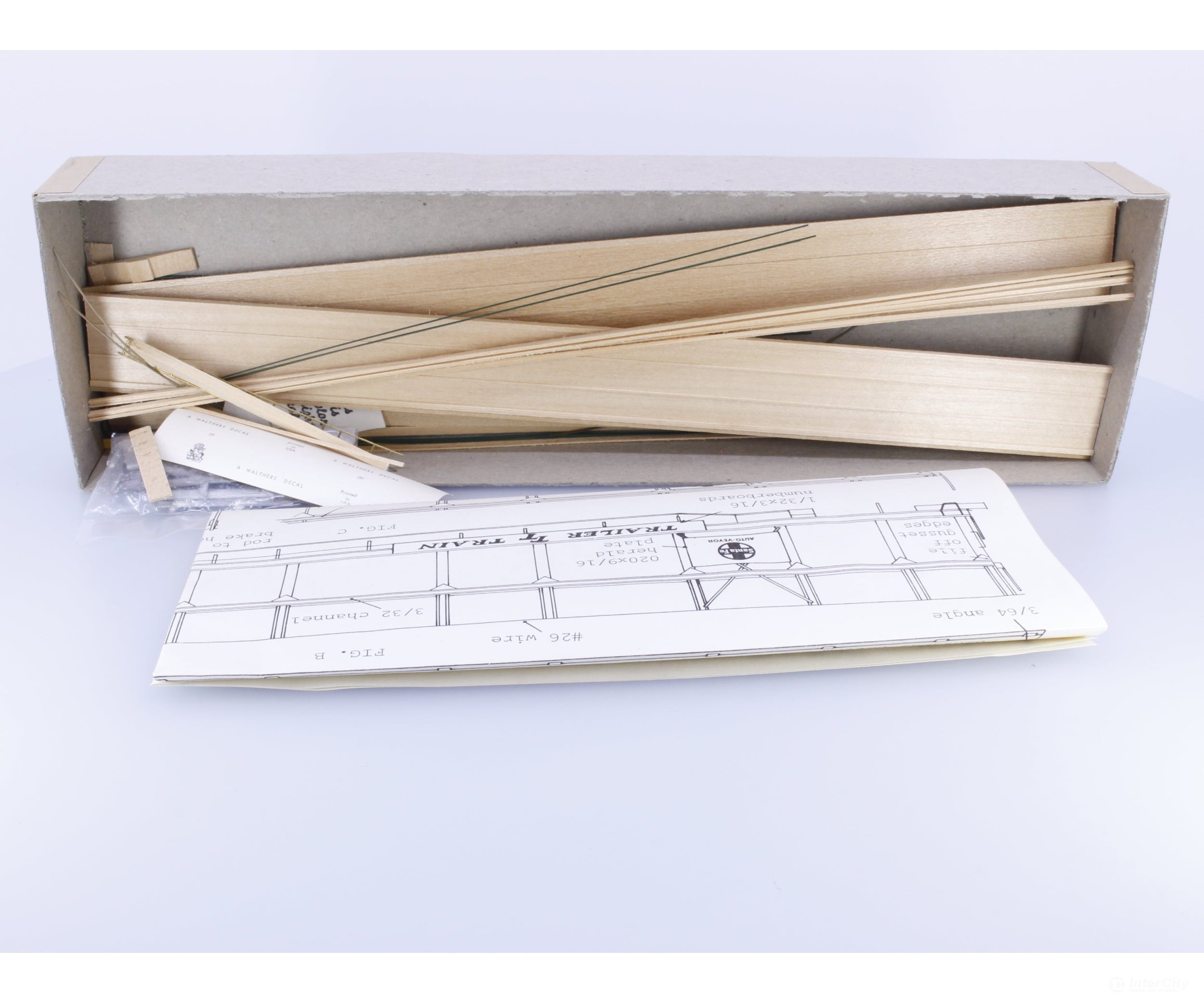 Quality Craft Models 320 HO 85’ Auto Rack Car Kit Pennsylvania (PRR) - Freight Cars