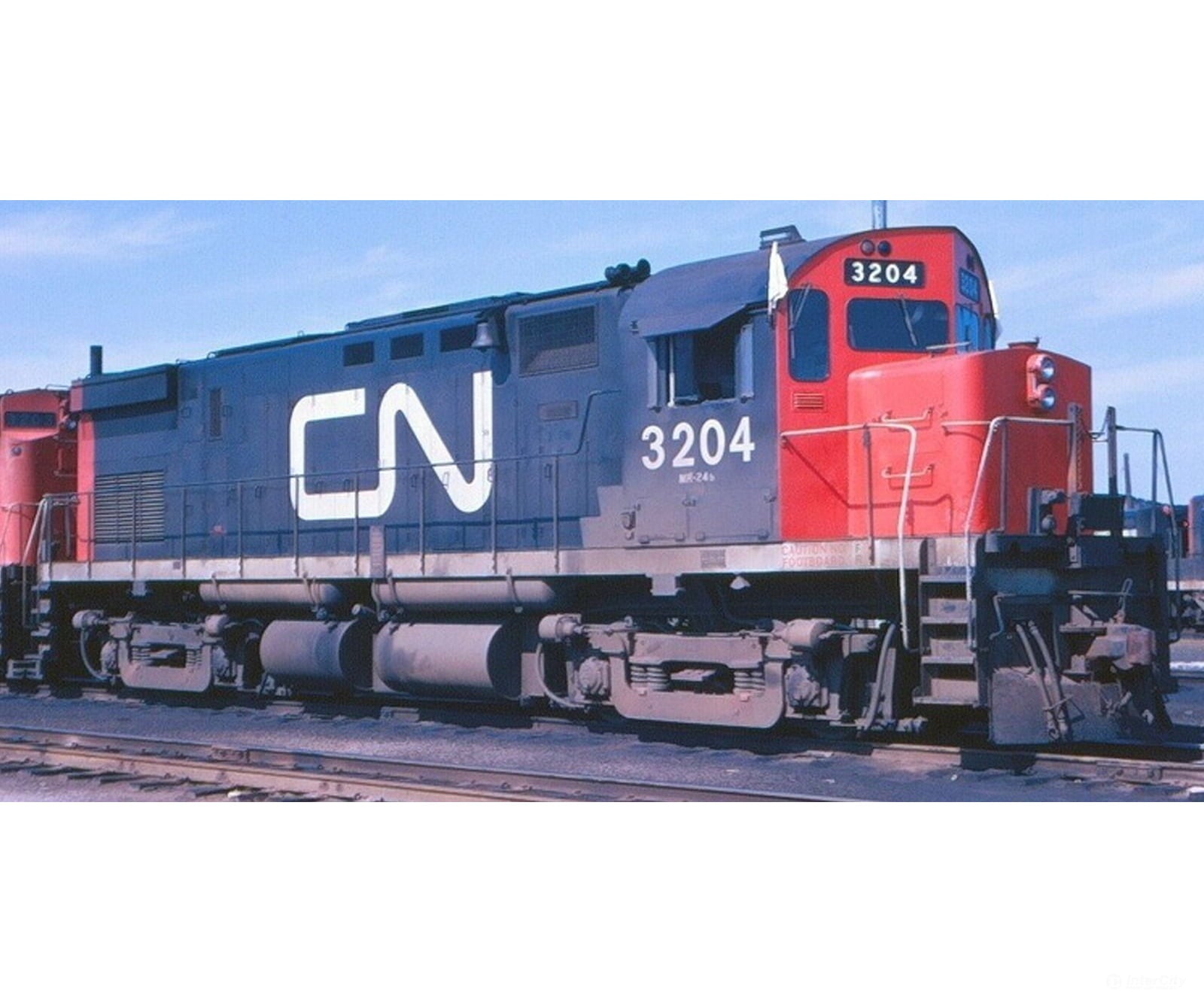 Rapido 045002 HO MLW C-424 (DC/Silent): CN Rail - Noodle (MR-24b): #3210 - Locomotives
