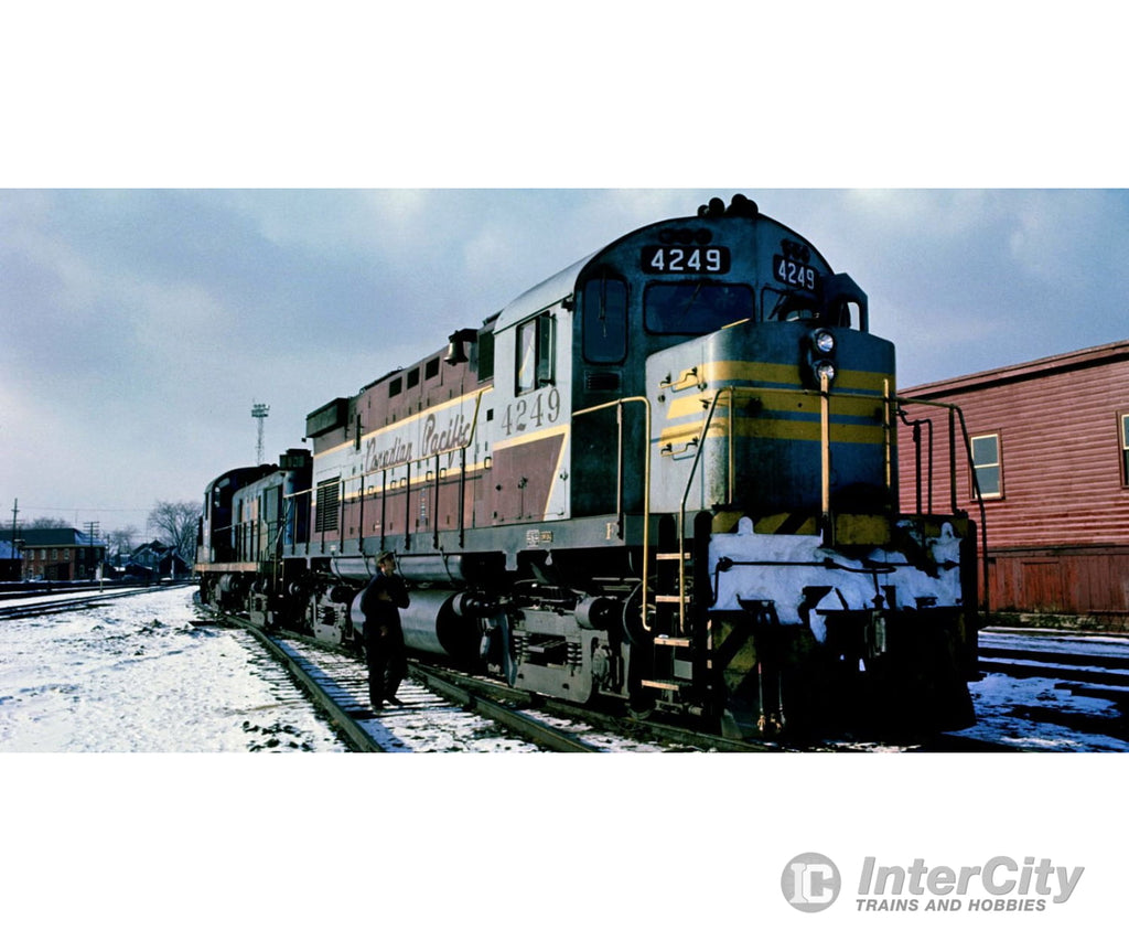 Rapido 045011 HO MLW C424 (DC/Silent): Canadian Pacific - Script Scheme (DRS-24c): #4244 Locomotives