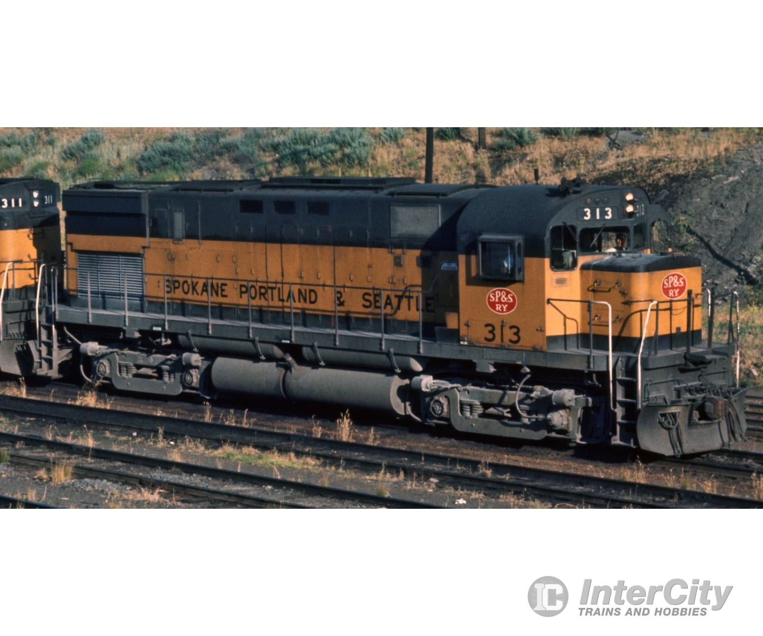 Rapido 045037 HO ALCO C-425 (DC/Silent): Spokane Portland and Seattle: #310 Locomotives