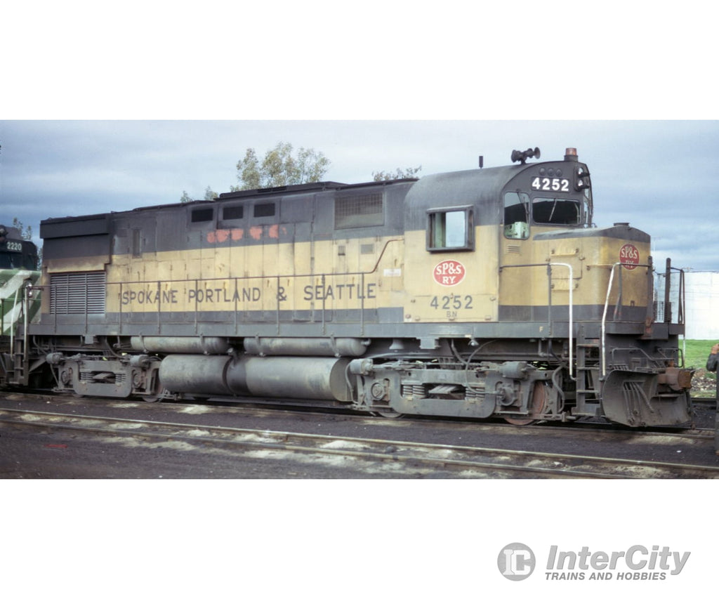 Rapido 045039 HO ALCO C-425 (DC/Silent): Burlington Northern - SP&S Patch: #4252 Locomotives