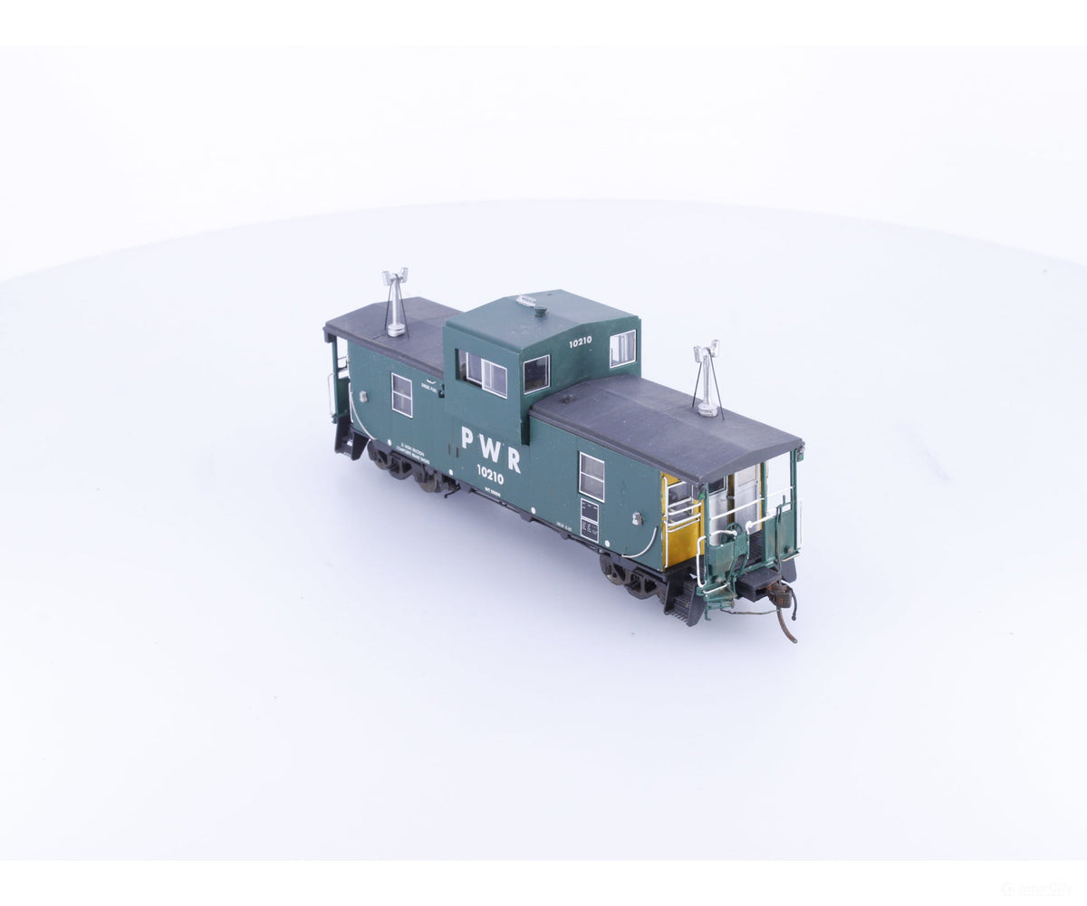Rapido 10210 HO Angus Wide Vision Caboose Pacific Western Railway (PWR) 10210 - Freight Cars