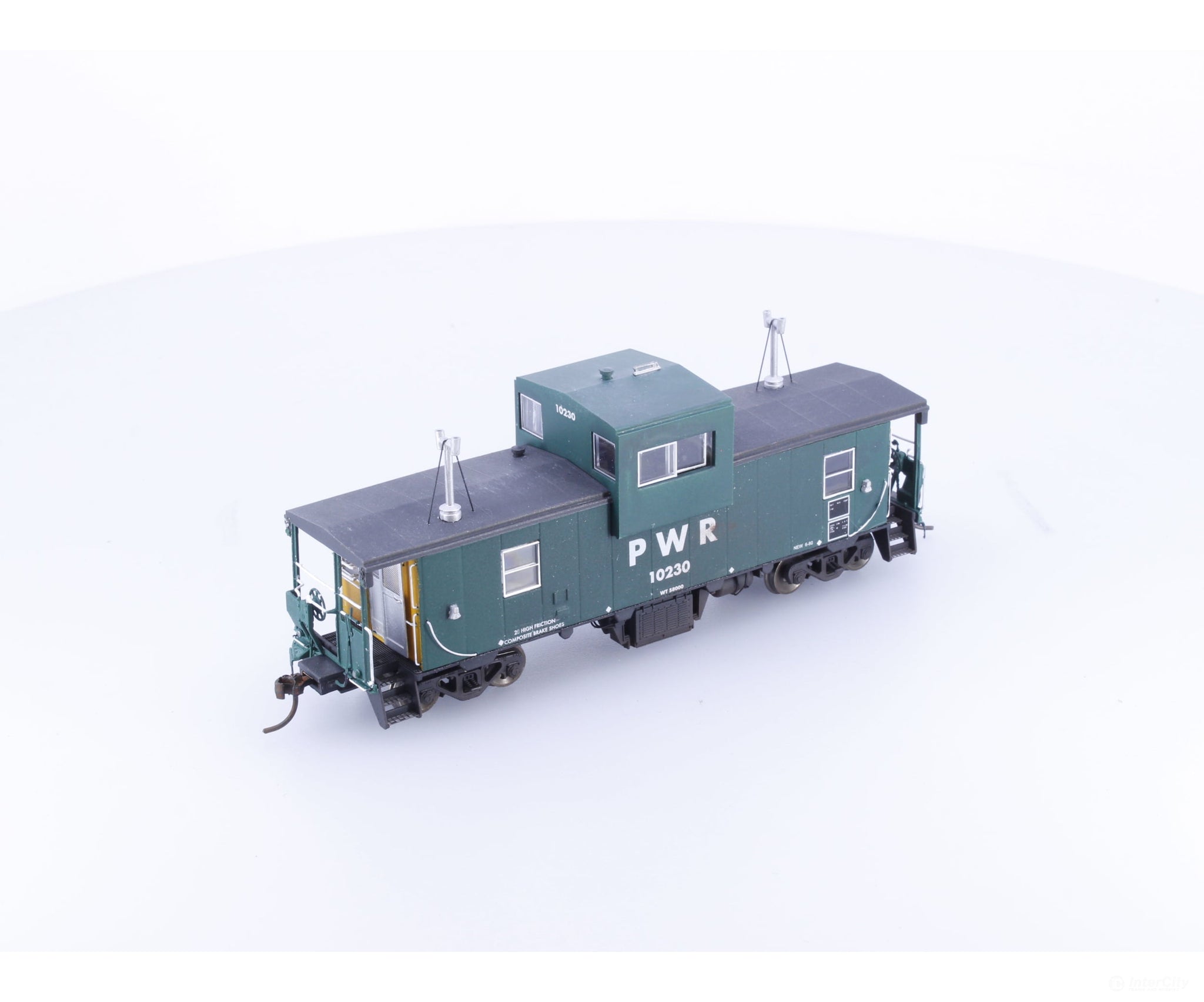 Rapido 10230 HO Angus Wide Vision Caboose Pacific Western Railway (PWR) 10230 - Freight Cars