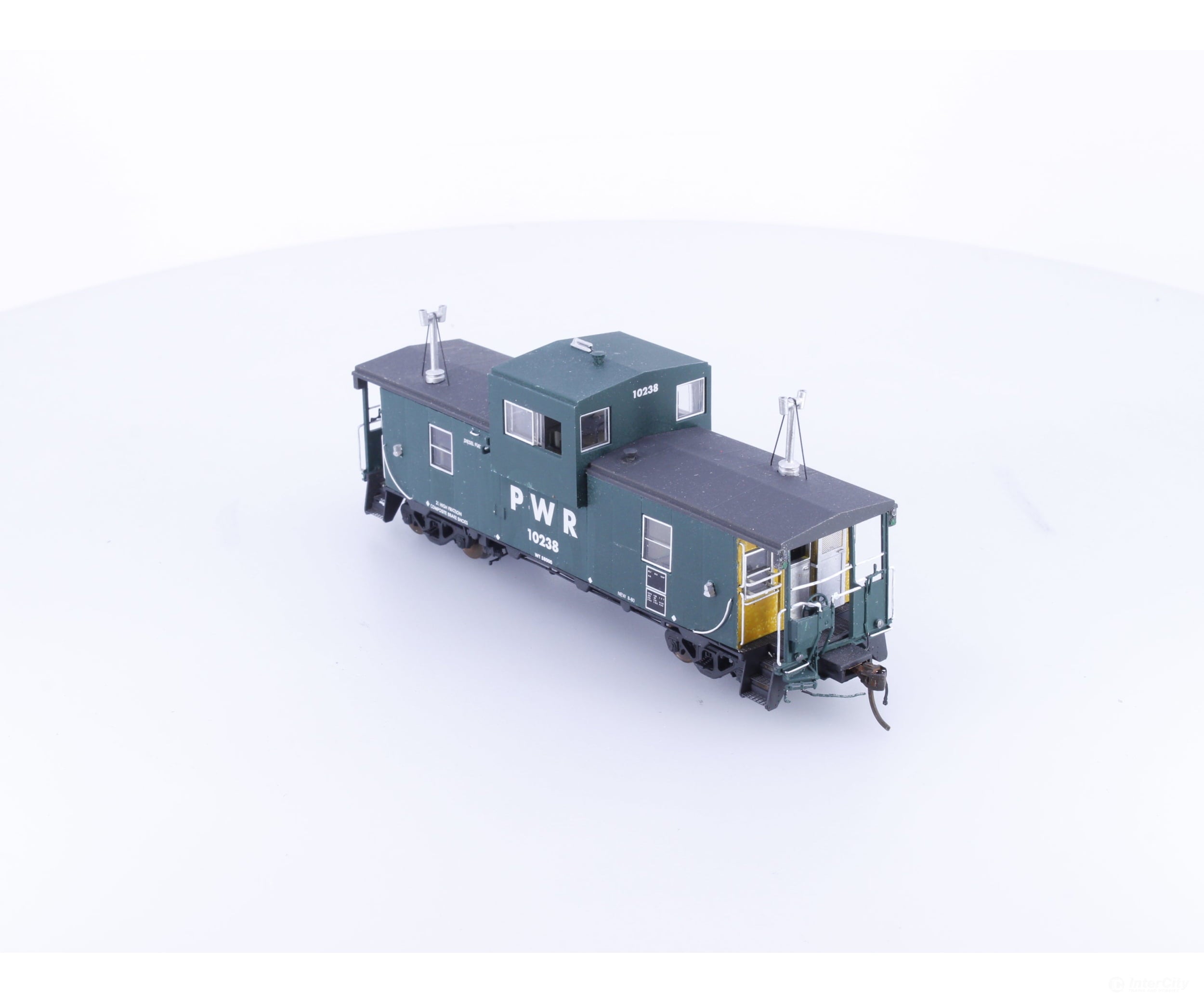 Rapido 10238 HO Angus Wide Vision Caboose Pacific Western Railway (PWR) 10238 - Freight Cars