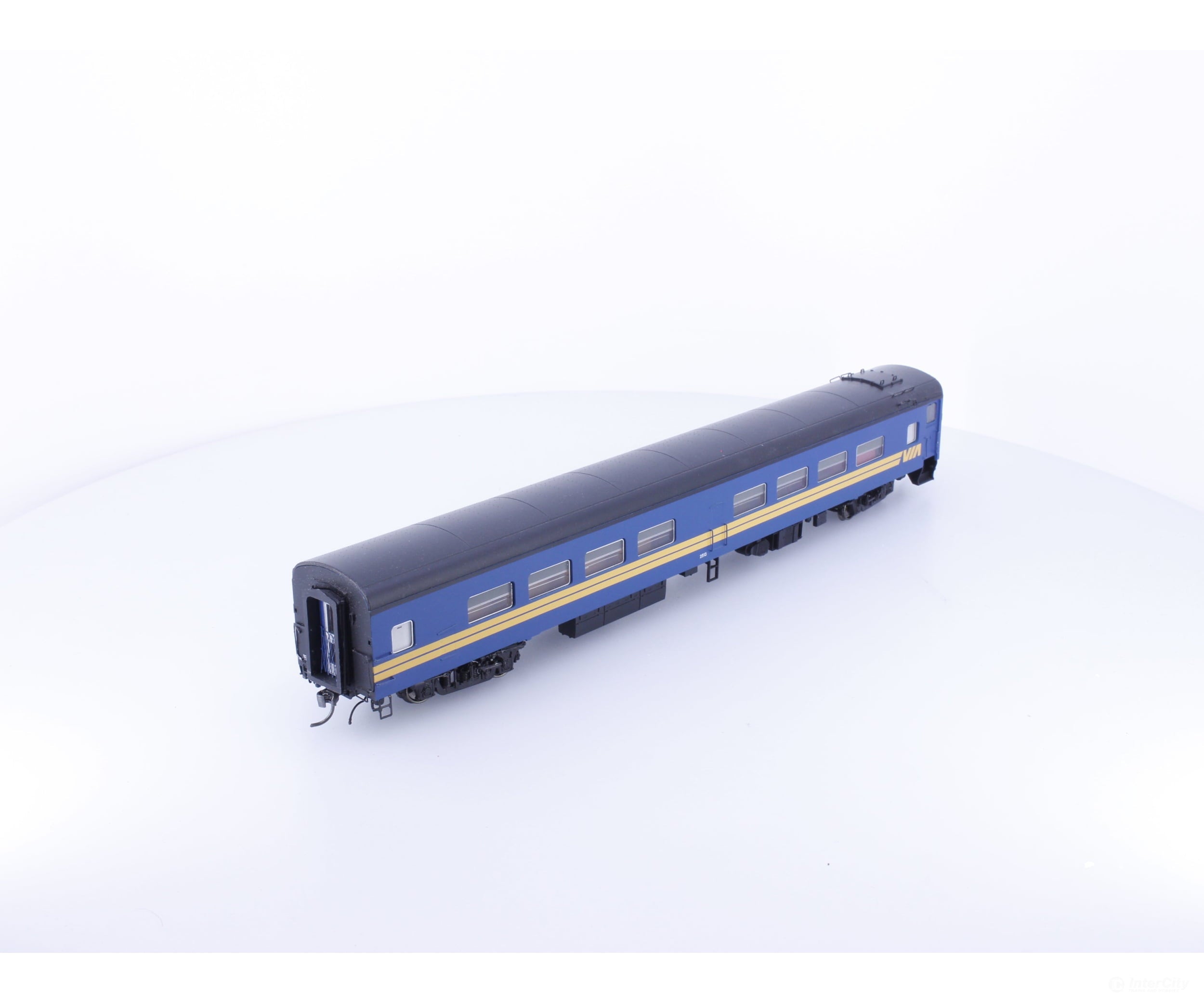 Rapido 103005 HO Cafe-Bar-Lounge Coach Via Rail (VIA) 2513 - Passenger Cars