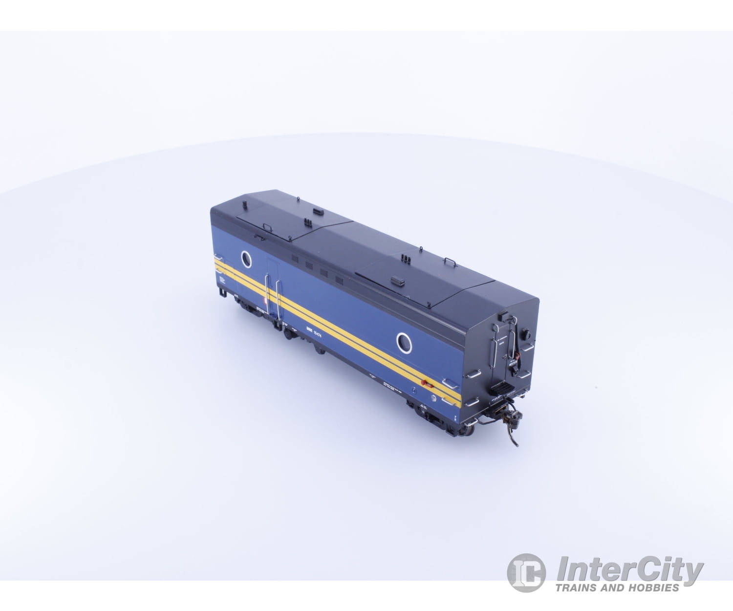 Rapido 107358 HO Steam Generator Unit with Sound Via Rail (VIA) 15474 Passenger Cars