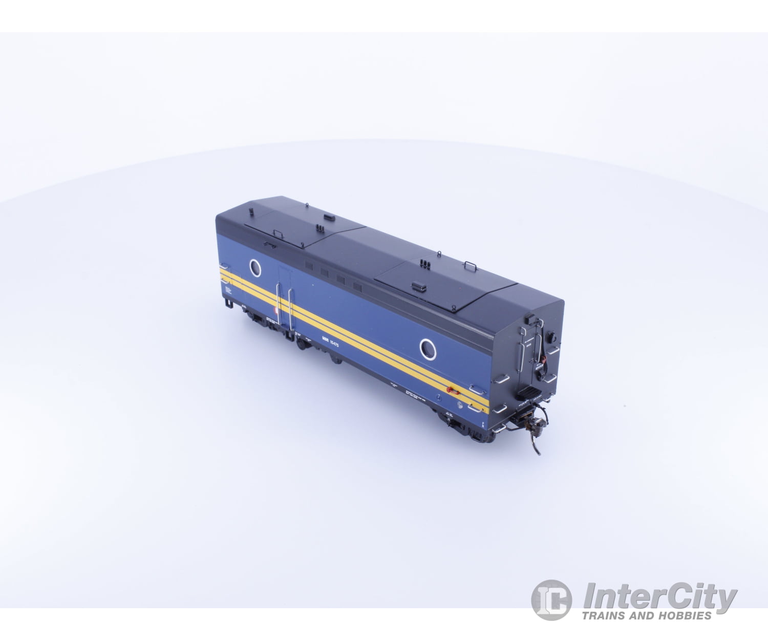 Rapido 107359 HO Steam Generator Unit with Sound Via Rail (VIA) 15475 Passenger Cars