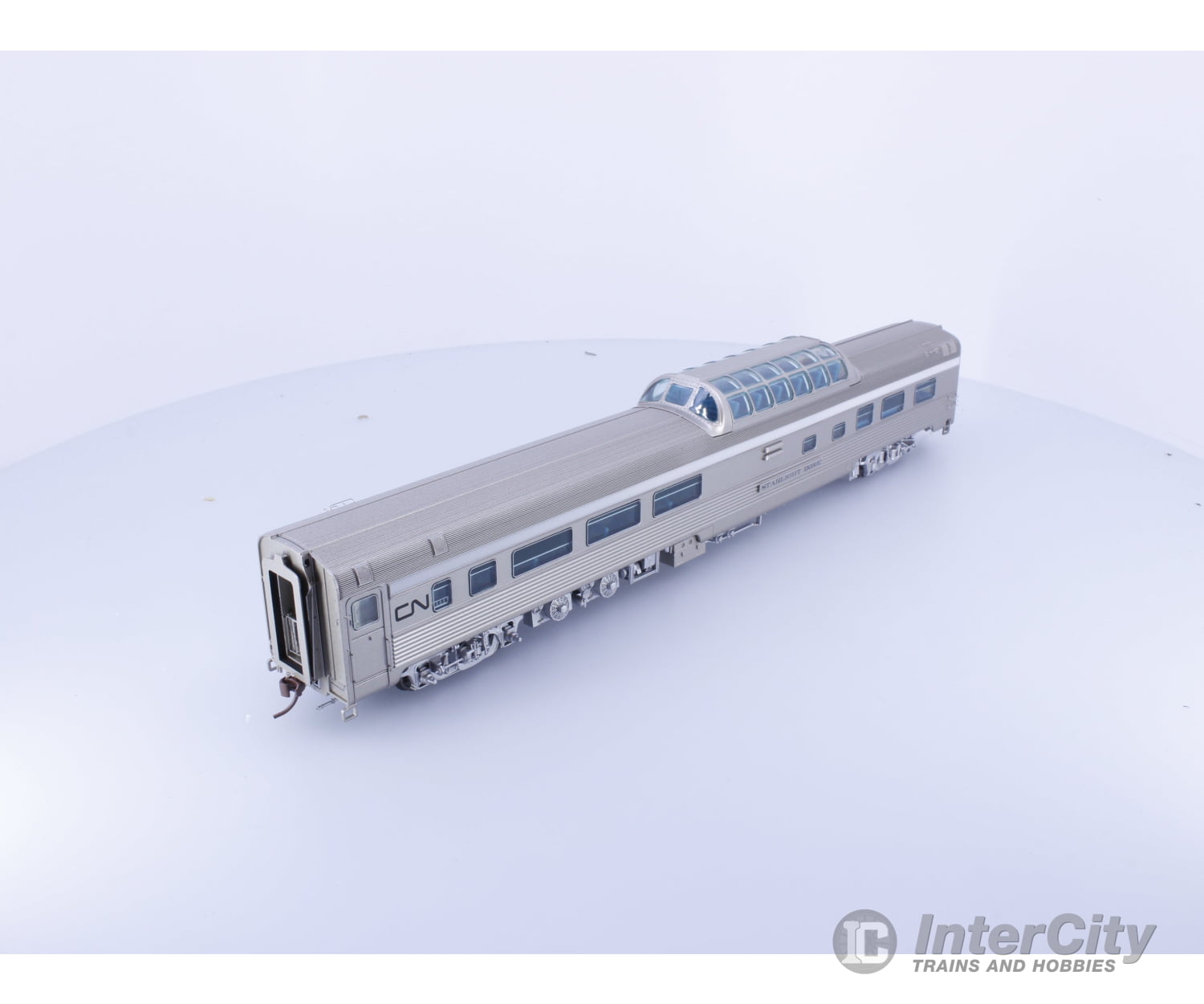 Rapido 116009 HO Budd Mid-Train Dome Canadian National (CN) Starlight Dome Passenger Cars