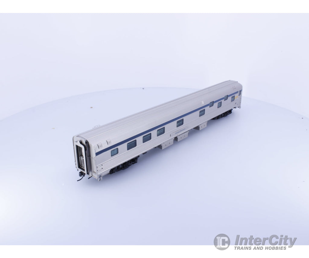 Rapido 117004 HO Dining Car Louise Via Rail (VIA) Louise Passenger Cars