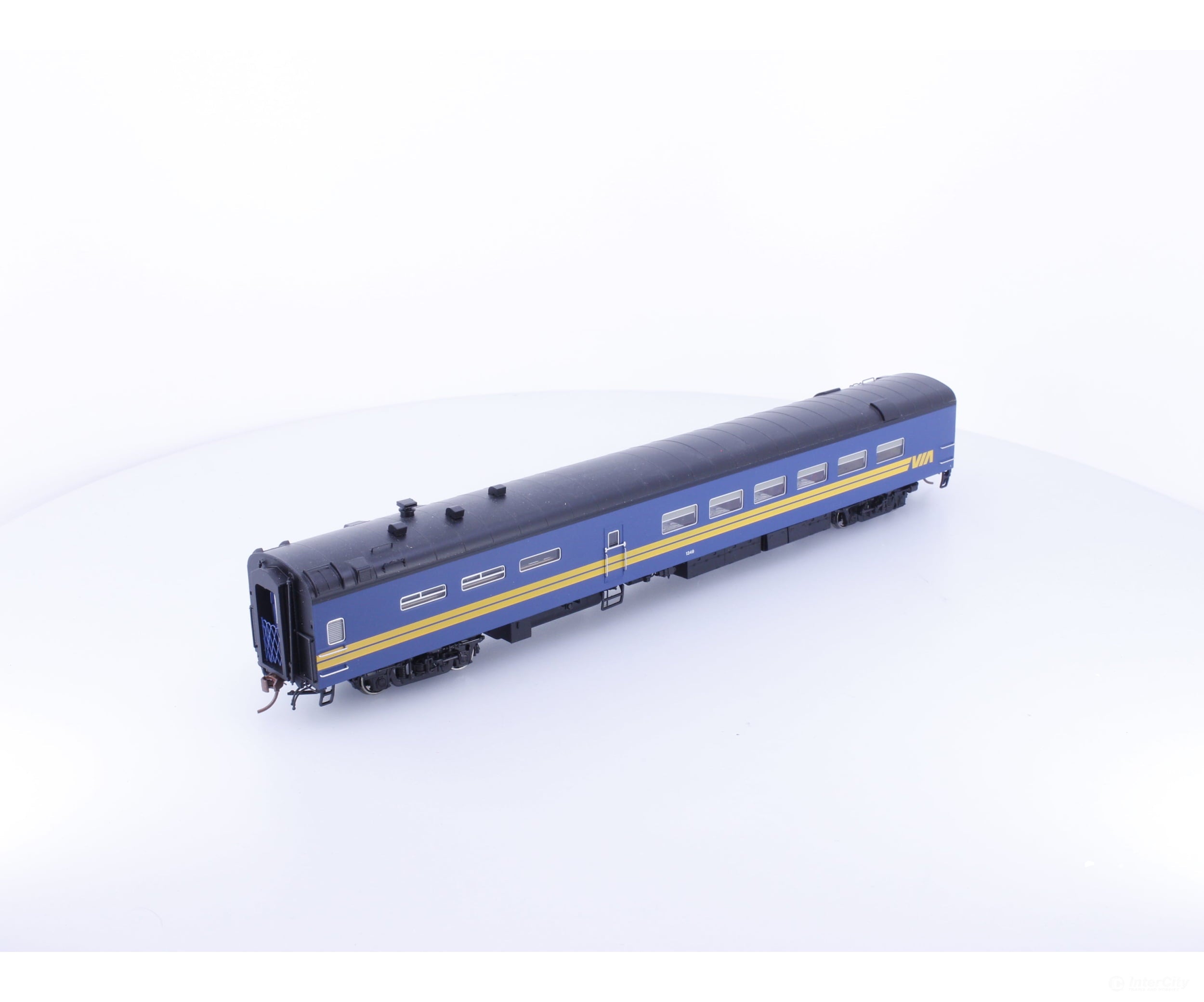 Rapido 124012 HO Lightweight Diner Via Rail (VIA) 1349 - Passenger Cars