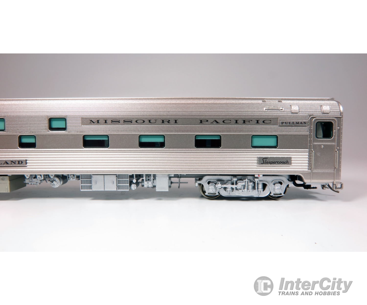 Rapido 141018 Ho Budd Slumbercoach: Missouri Pacific: #699 Southland Passenger Cars