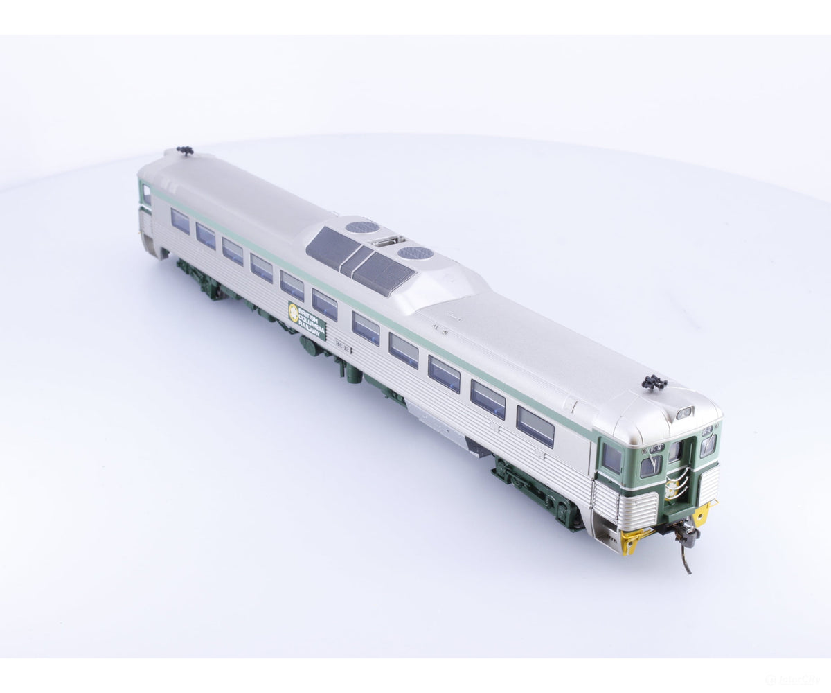 Rapido 16531 HO Budd RDC Rail Car Dogwood Scheme BC Rail (BCOL) 12 DCC & Sound - Locomotives