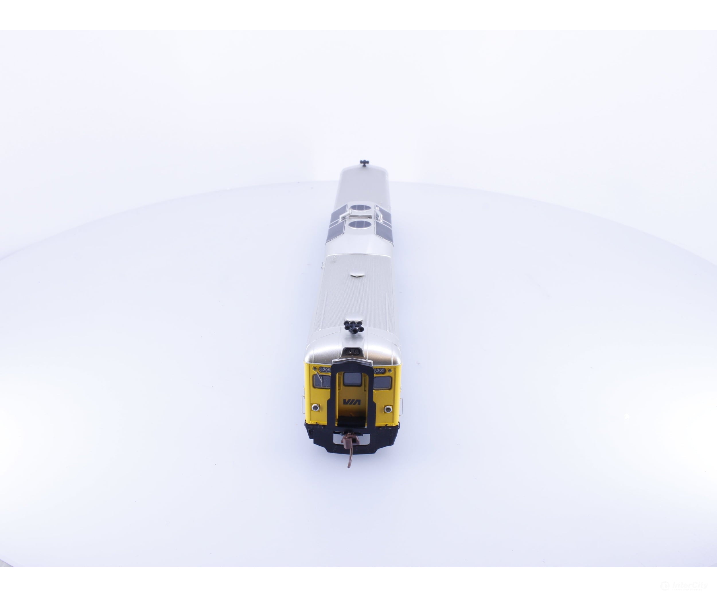 Rapido 16655 HO Budd RDC-2 Railcar Late Scheme Via Rail (VIA) 6205 DCC & Sound - Locomotives