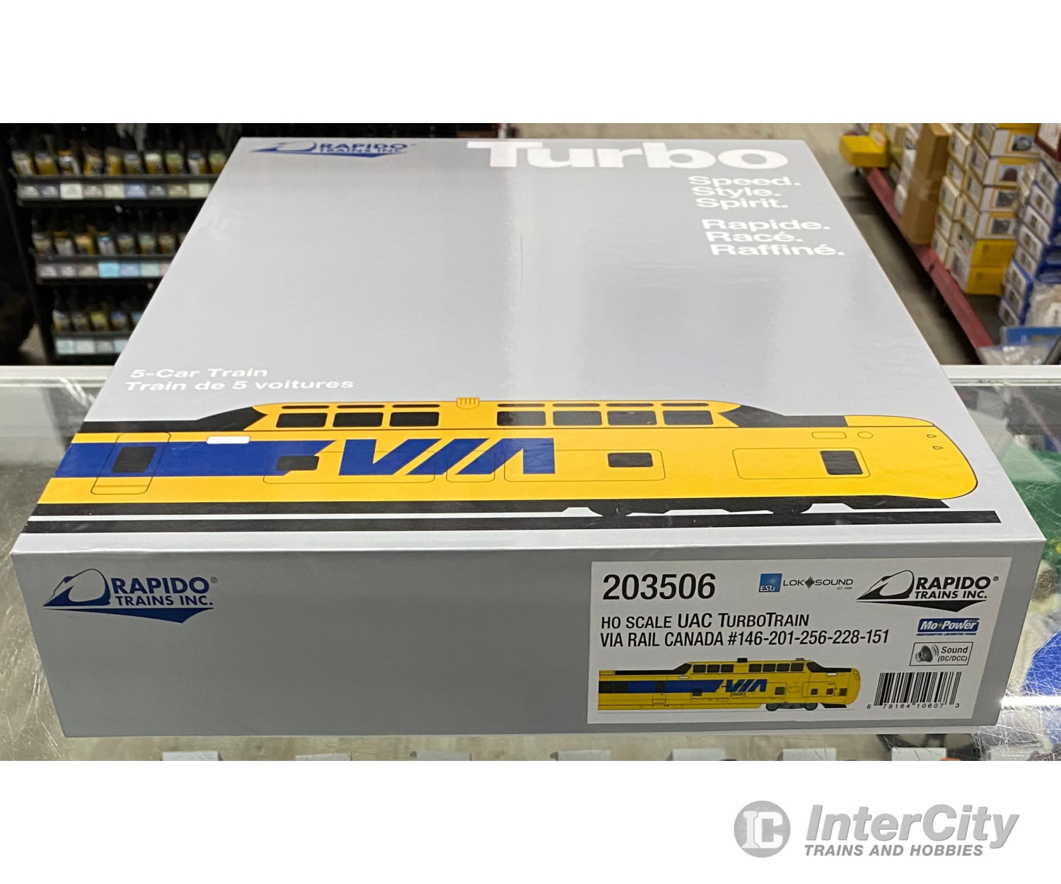 Rapido 203506 HO UAC Turbo Train 5 Car Set Via Rail (VIA) 146,201,256,228,151 DCC & Sound Locomotives