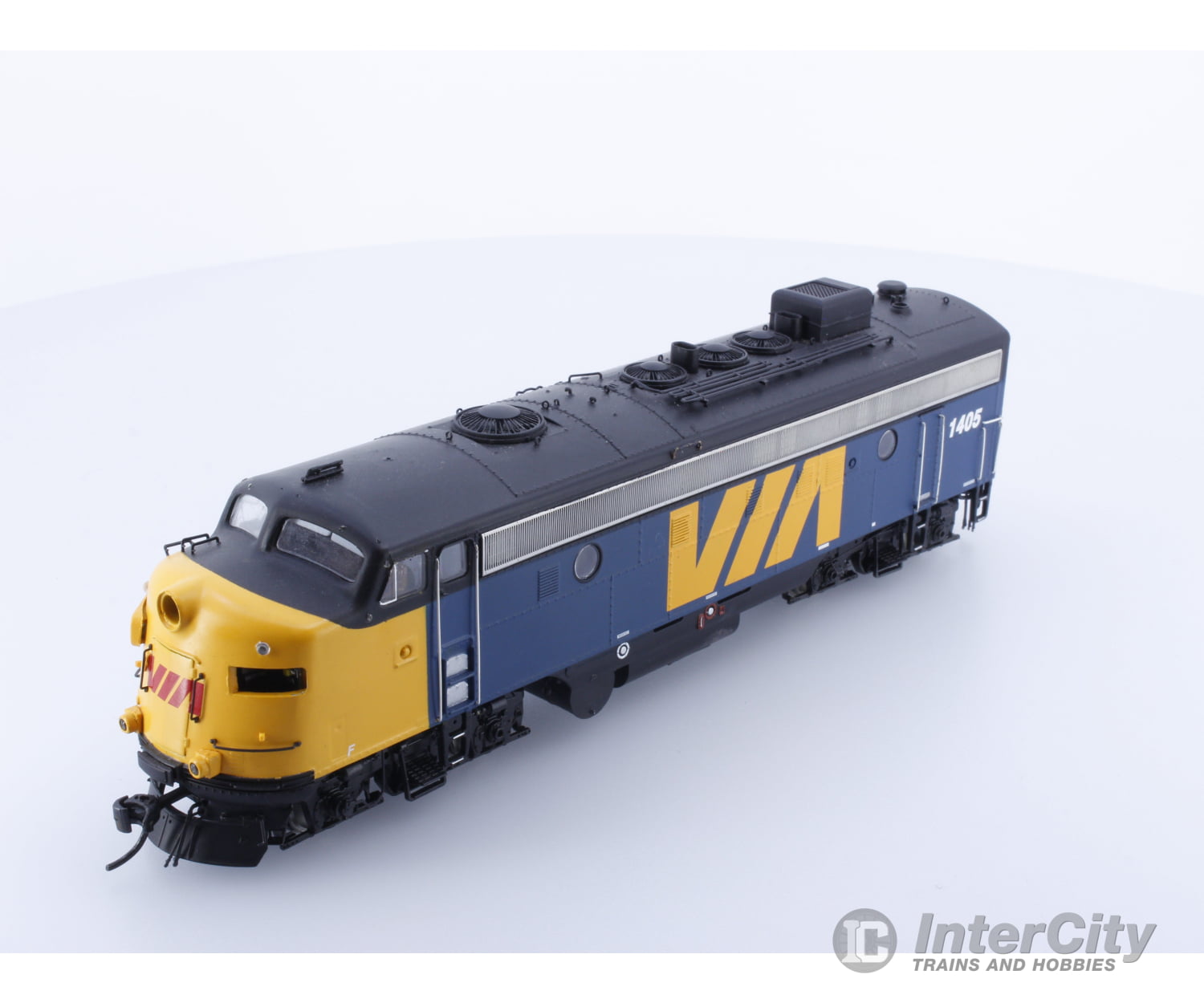 Rapido 220556 Ho Fp9A Via Rail (Via) 1405 Dcc & Sound Locomotives