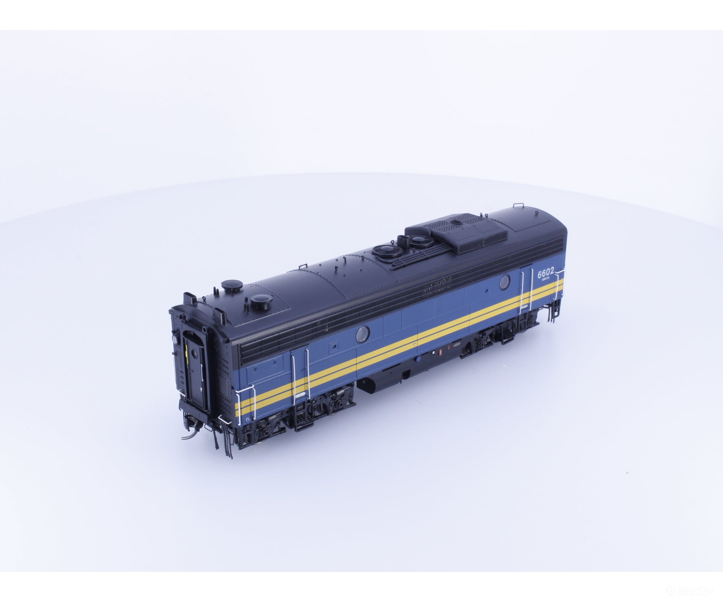 Rapido 221019 HO CN F9B Diesel B Unit Locomotive Soundtraxx Via Rail (VIA) 6602 DCC & Sound Locomotives