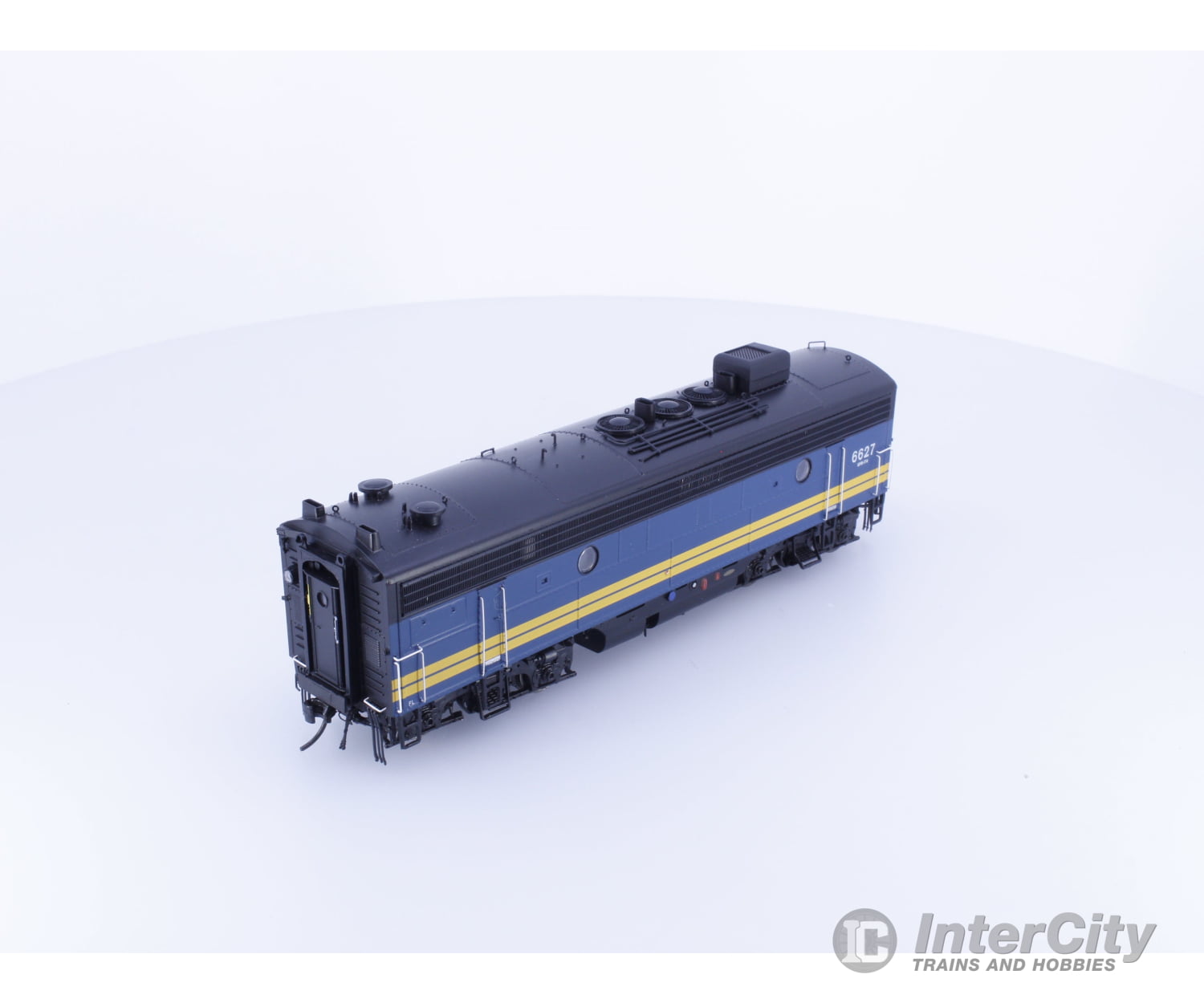 Rapido 221622 HO CN F9B Diesel B Unit Locomotive Via Rail (VIA) 6627 DCC & Sound Locomotives