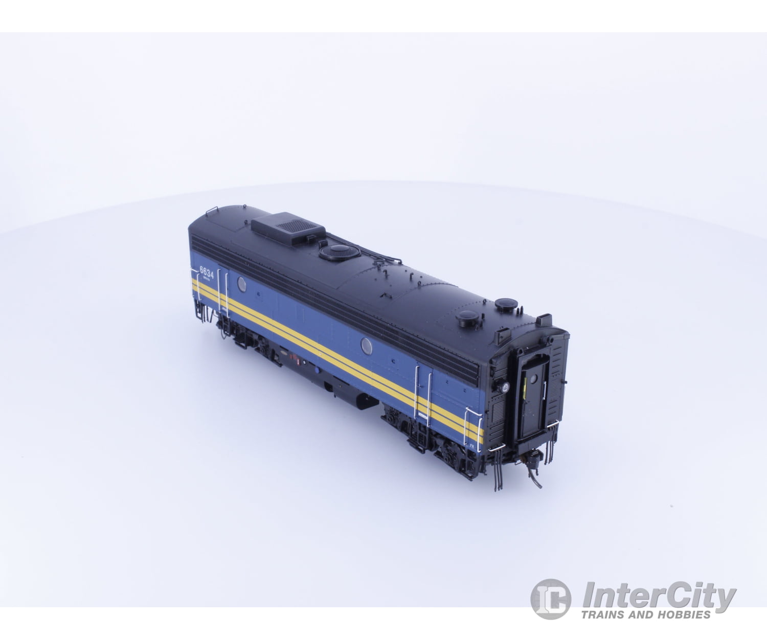 Rapido 221623 HO CN F9B Diesel B Unit Locomotive Via Rail (VIA) 6634 DCC & Sound Locomotives