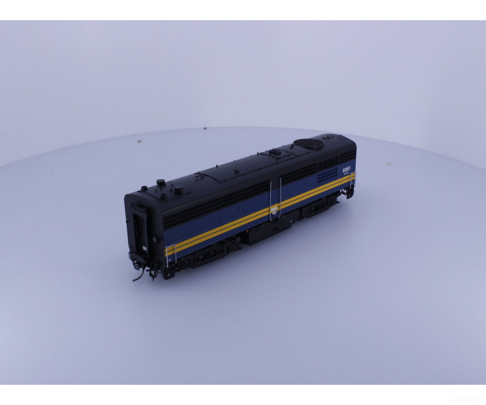 Rapido 30511 HO FPB-4 Diesel B Unit #1 Via Rail (VIA) 6861 DCC & Sound Locomotives