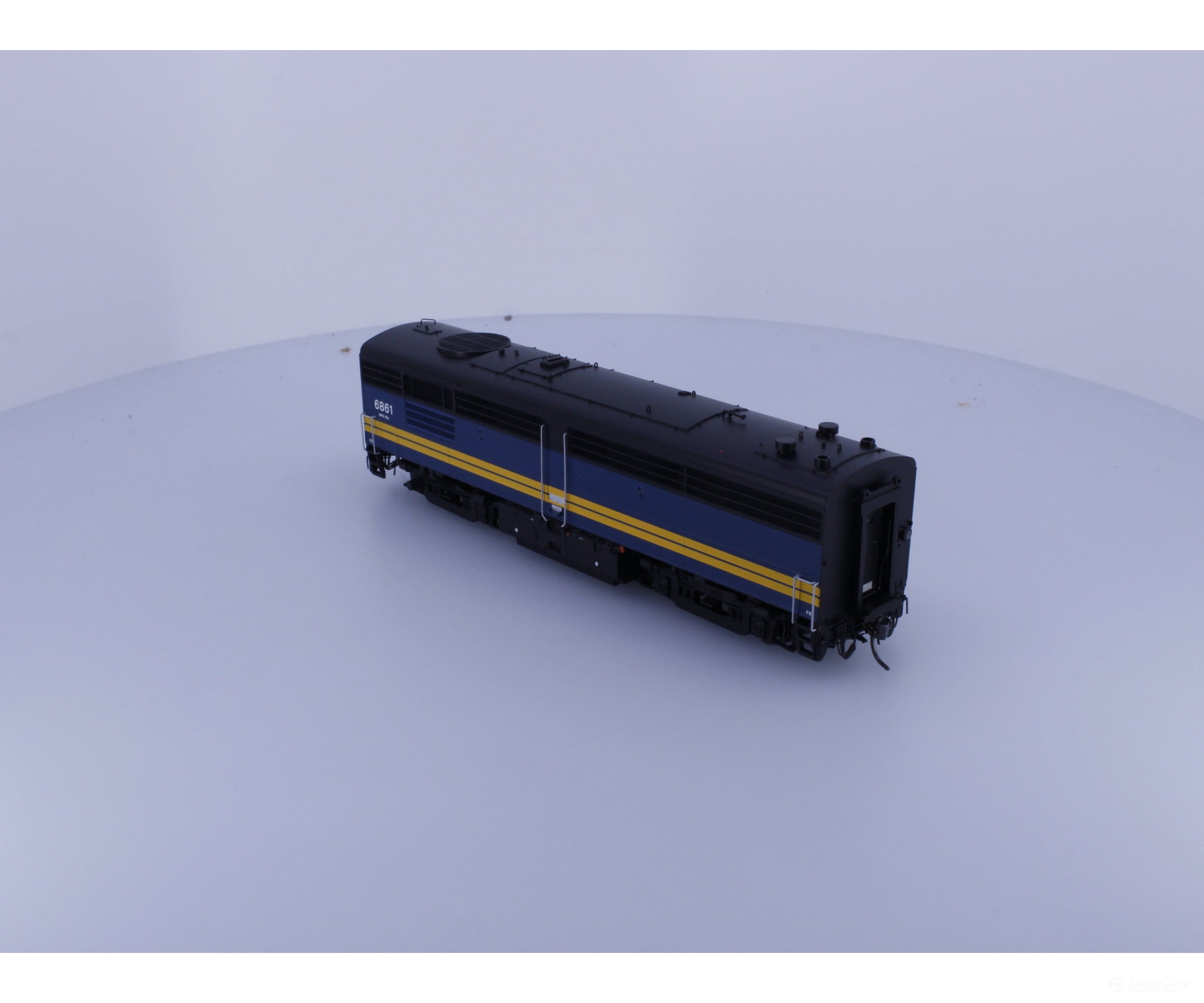 Rapido 30511 HO FPB-4 Diesel B Unit #2 Via Rail (VIA) 6861 DCC & Sound Locomotives