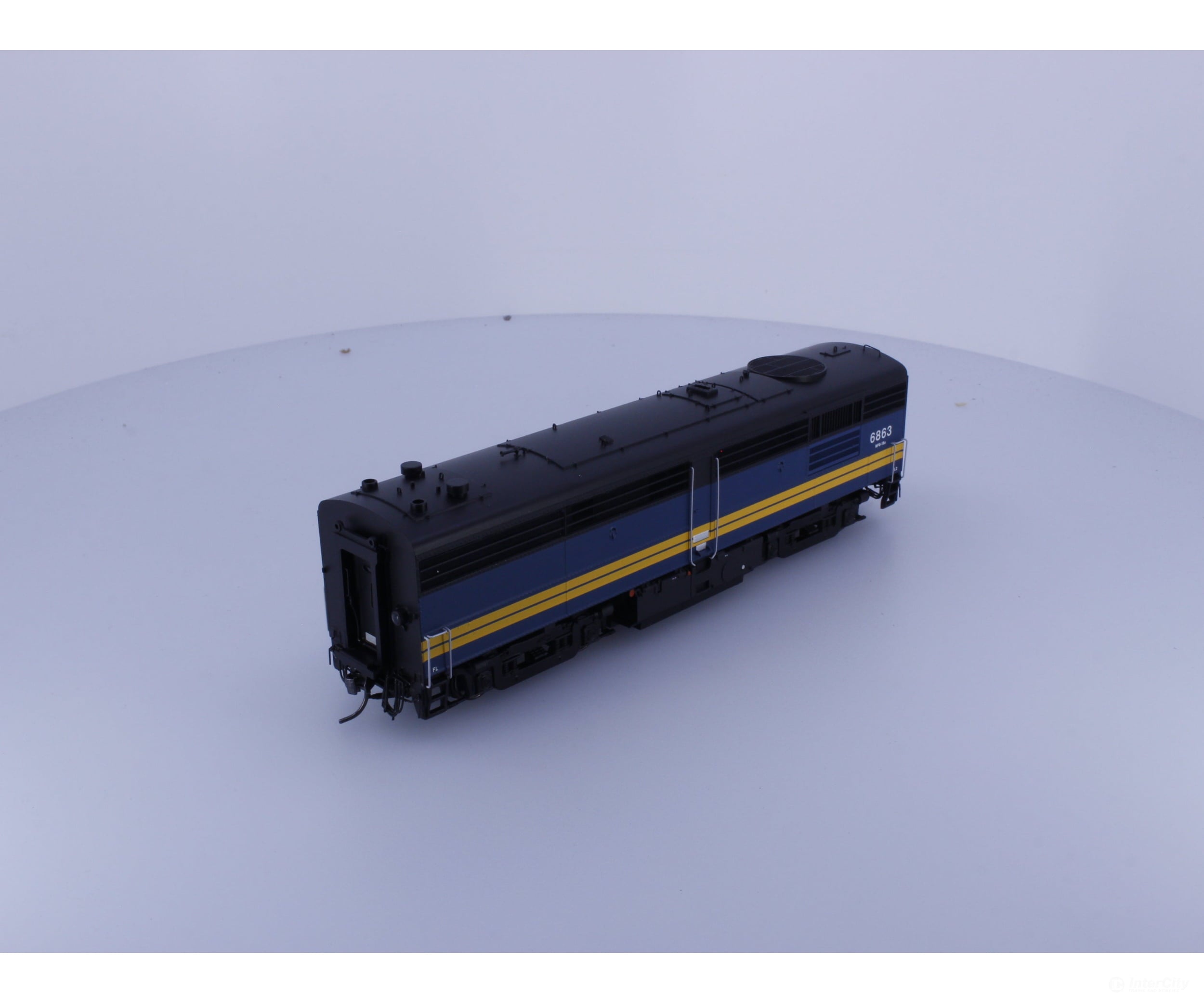 Rapido 30512 HO FPB-4 Diesel B Unit #2 Via Rail (VIA) 6863 DCC & Sound Locomotives