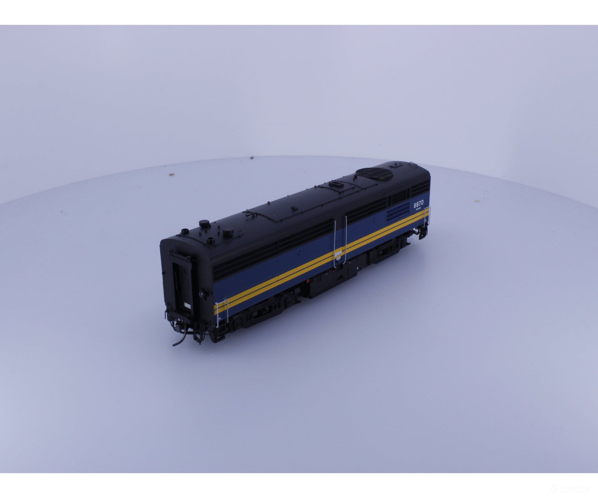 Rapido 30513 HO FPB-4 Diesel B Unit Via Rail (VIA) 6870 DCC & Sound Locomotives
