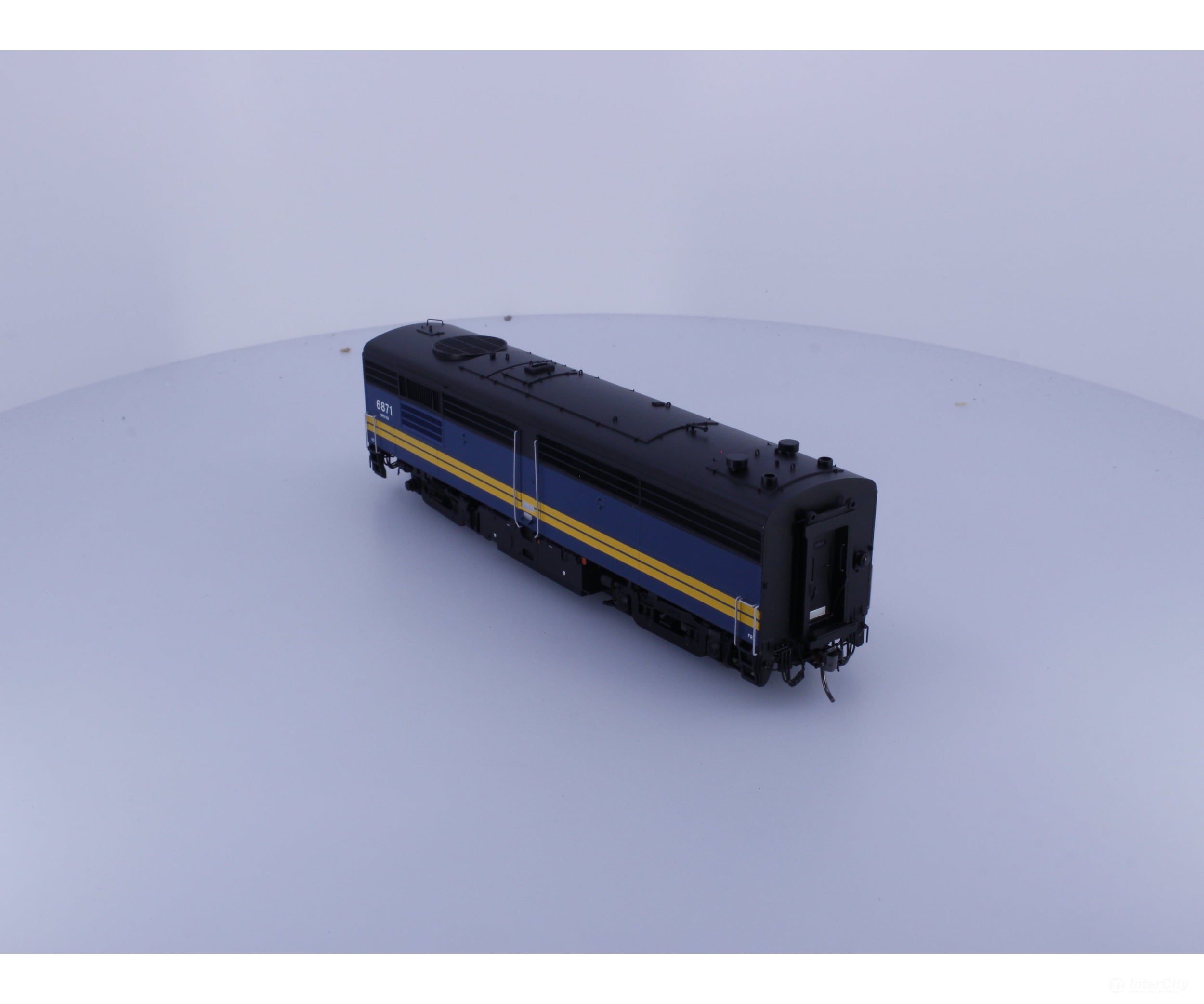 Rapido 30514 HO FPB-4 Diesel B Unit #2 Via Rail (VIA) 6871 DCC & Sound Locomotives