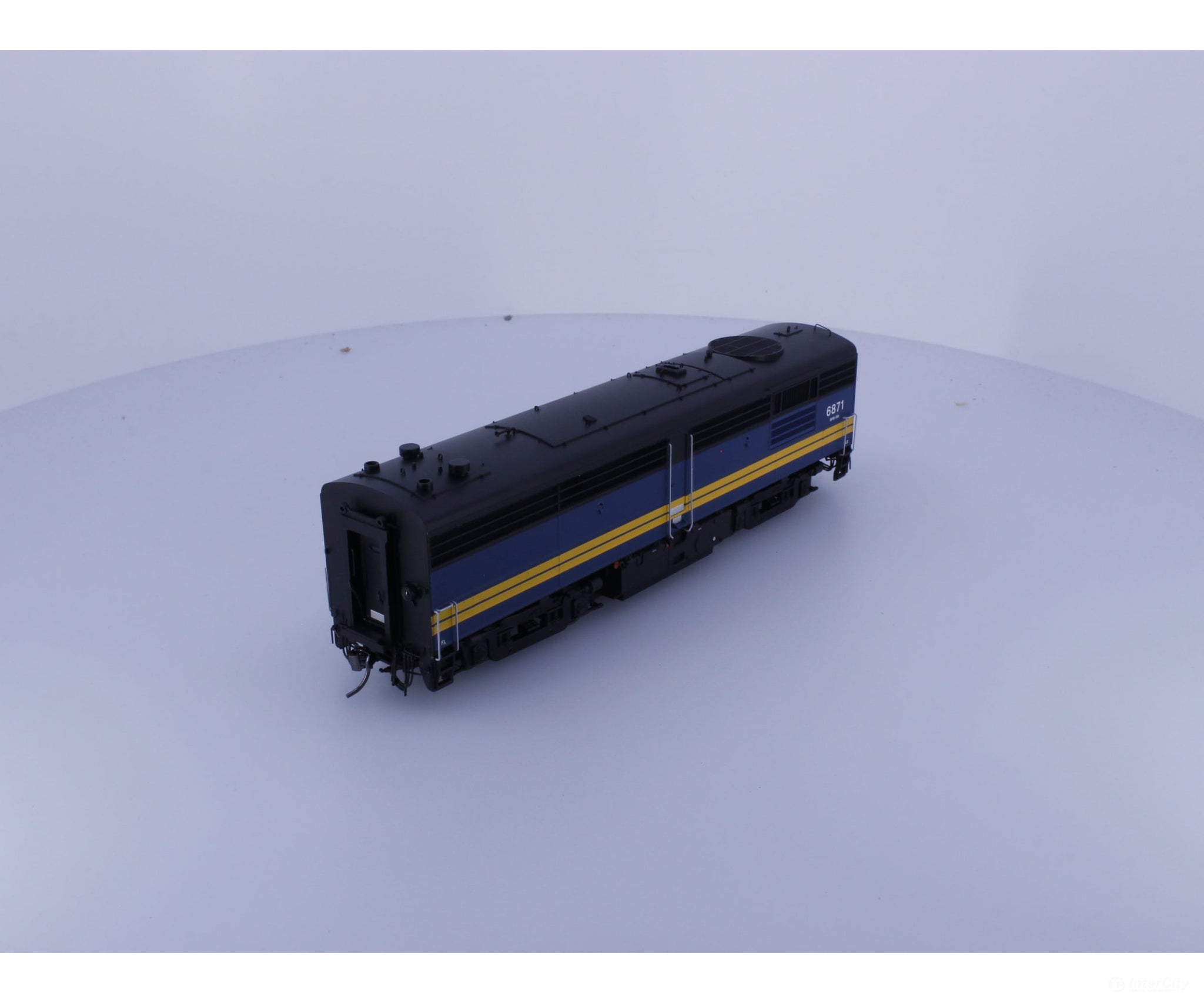 Rapido 30514 HO FPB-4 Diesel B Unit #2 Via Rail (VIA) 6871 DCC & Sound Locomotives