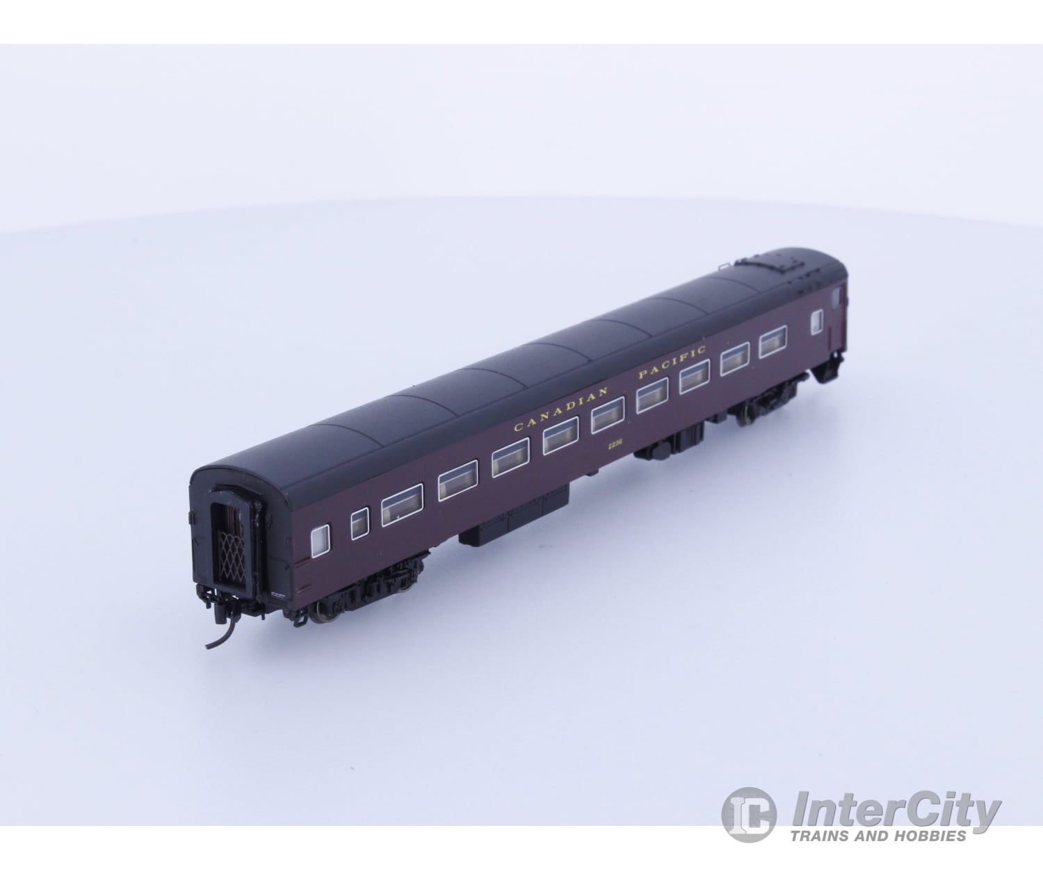 Rapido 500125 N Lightweight Coach Canadian Pacific (CP) 2236 Passenger Cars