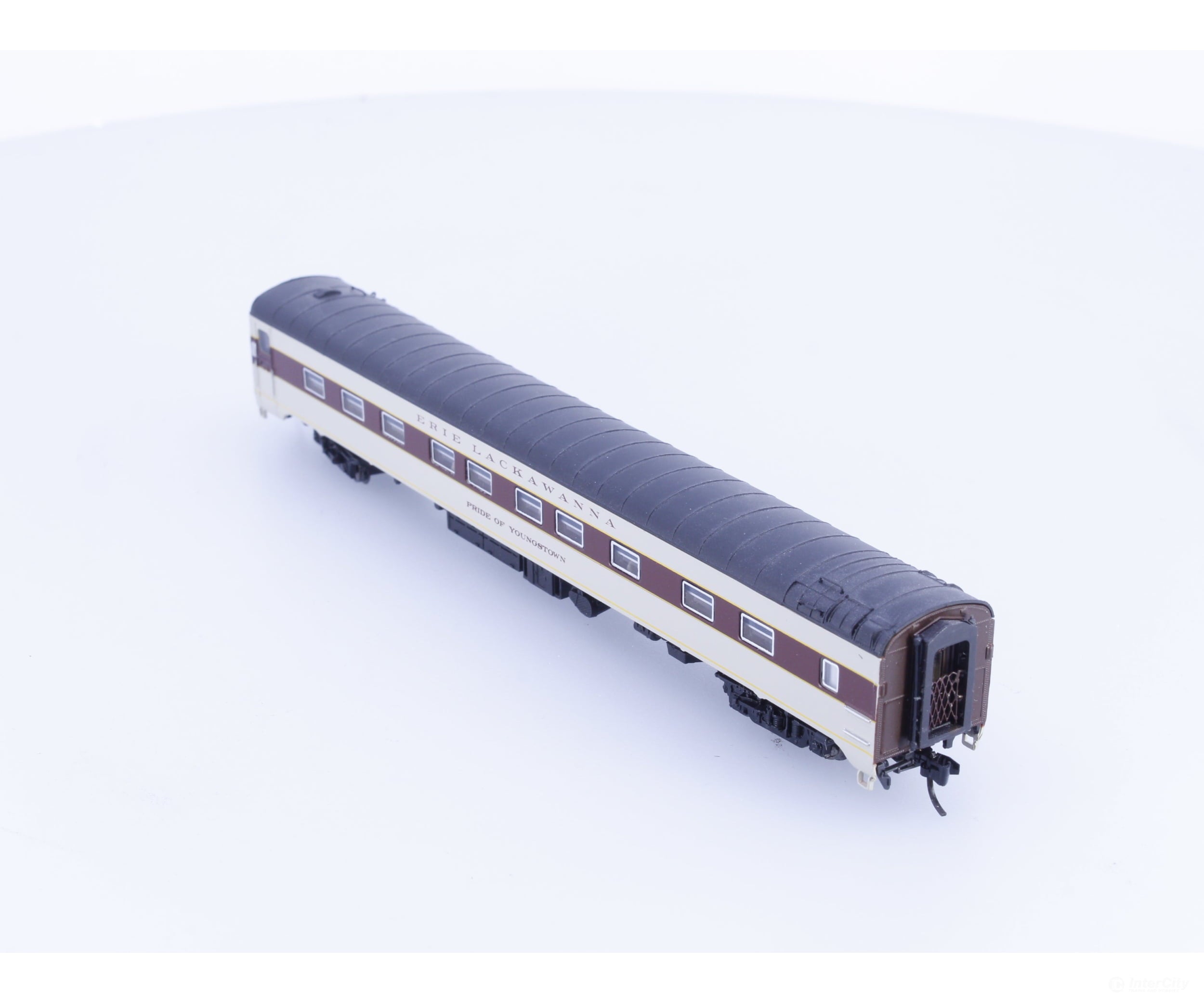 Rapido 501046 N Duplex Sleeper Car Erie Lackawanna (EL) Pride of Youngstown - Passenger Cars