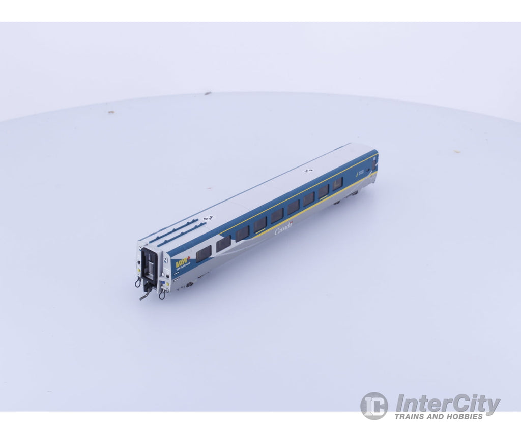 Rapido 508006 N LRC Club Car Green Scheme Via Rail (VIA) Passenger Cars