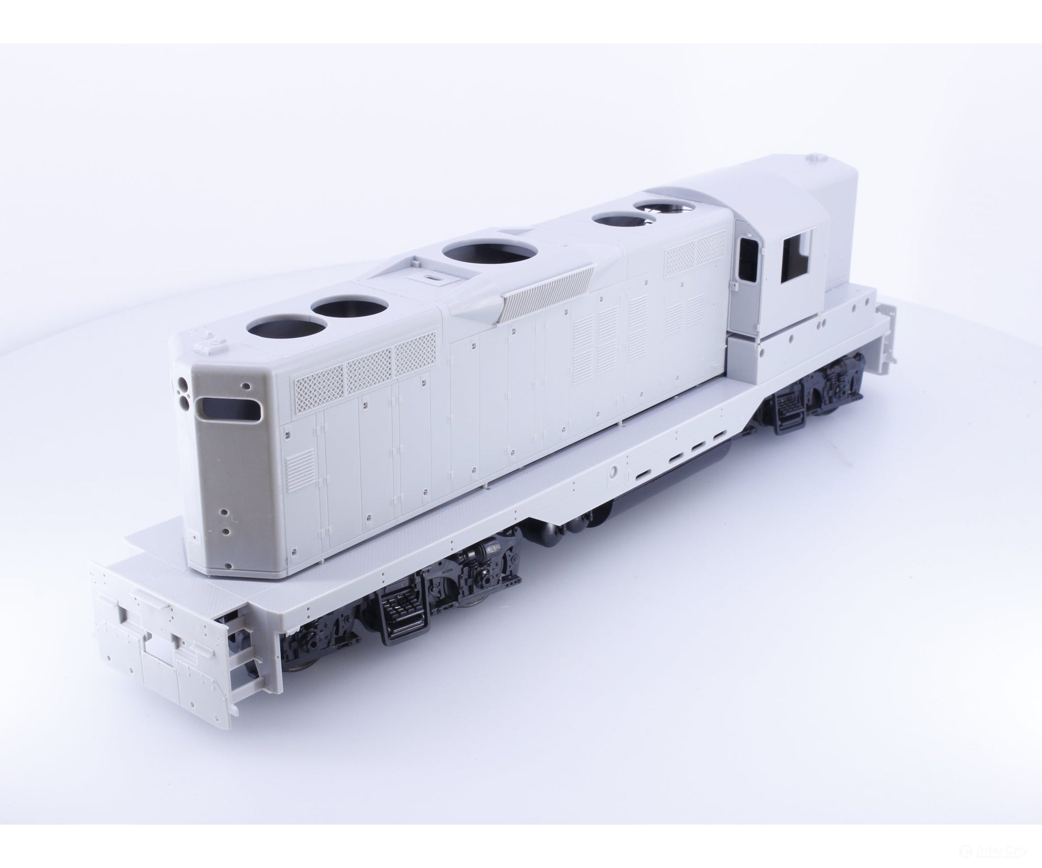 Red Caboose GP9O O GP-9 Diesel Locomotive RC-1 with Dynamic Brake Kit 2 Rail Undecorated Analog DC - Locomotives