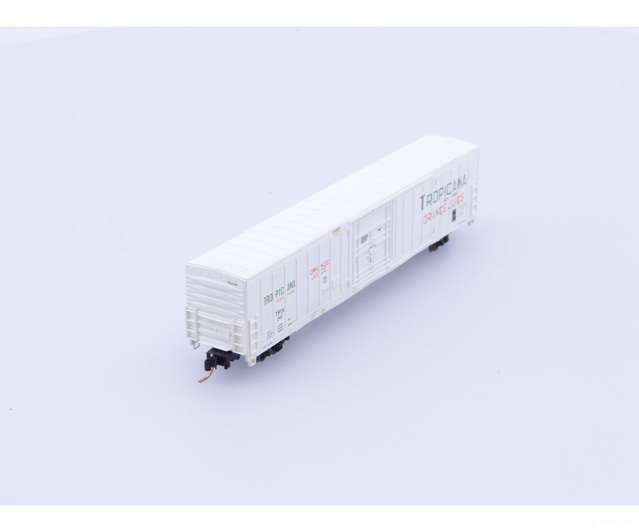 Red Caboose RN-17225-23 N 62’ Insulated Box Car Tropicana (TPIX) 245 - Freight Cars