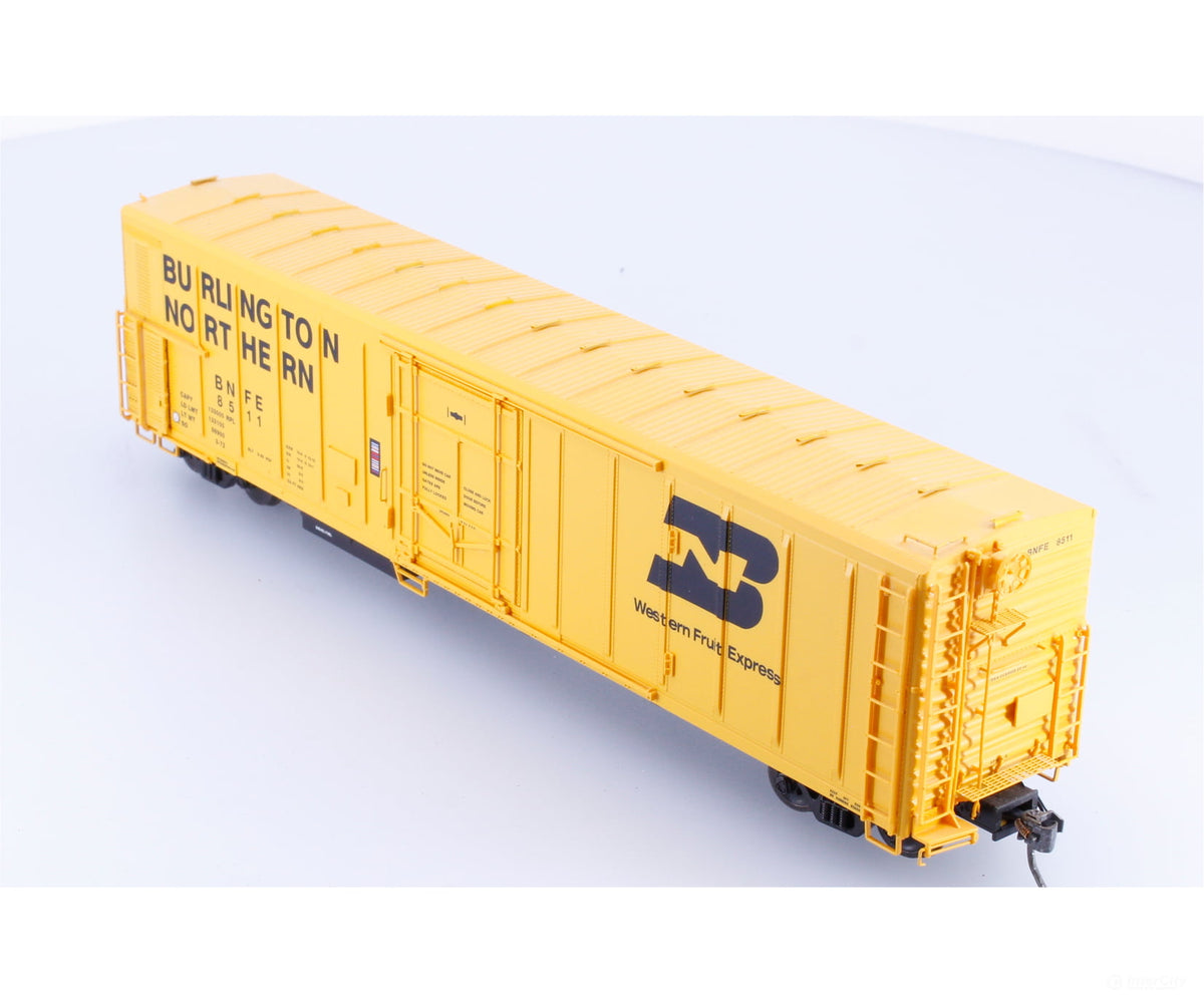 Red Caboose RR-34802-2 HO 50’ Plug Door Box Car Burlington Northern Fruit Express (BNFE) 8511 - Freight Cars