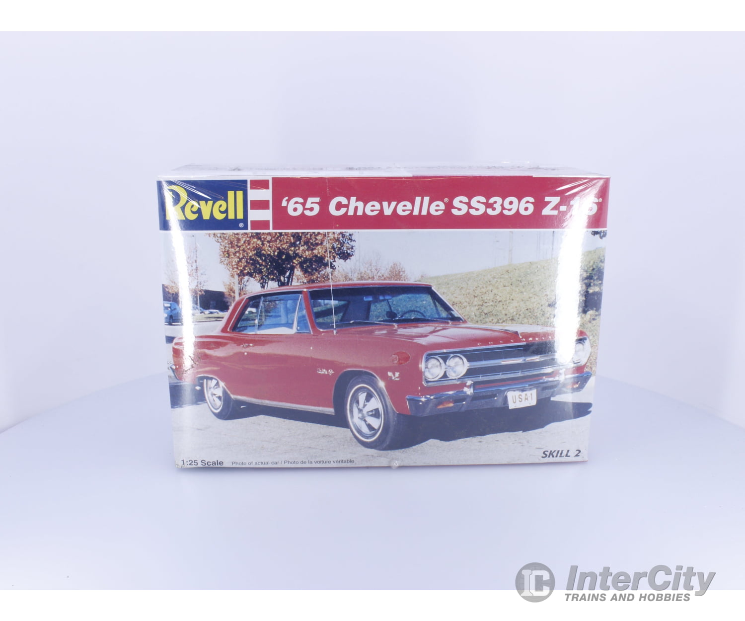 Revell 7611 G 1965 Chevrolet Chevelle SS396 Z-16 Plastic Model Kit 1/25 Plastic Car Model Kits