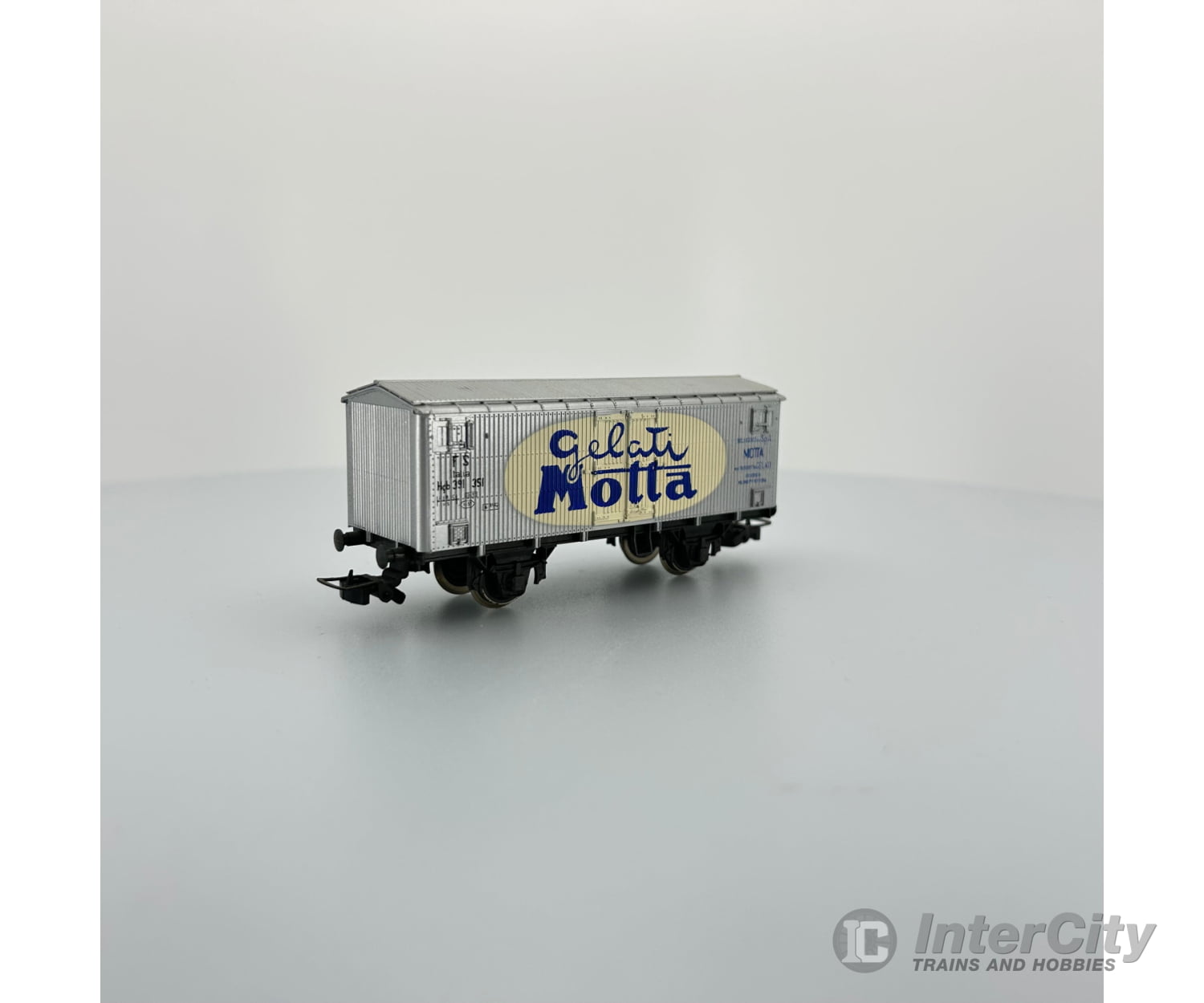 Rivarossi 2086 Italian Fs Refrigerated Car Freight Cars