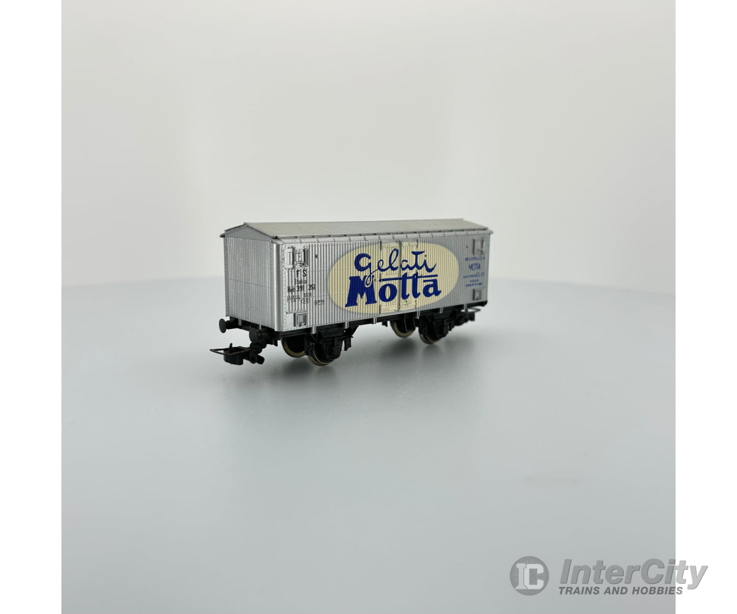 Rivarossi 2086 Italian Fs Refrigerated Car Freight Cars