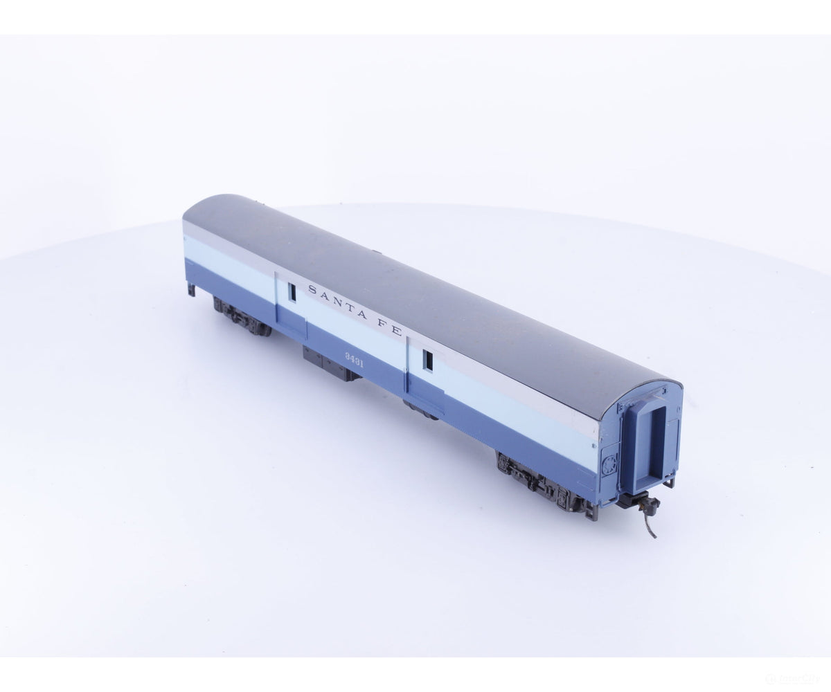 Rivarossi 2640/0 HO Baggage Car Atchison Topeka and Santa Fe (ATSF) 3431 - Passenger Cars