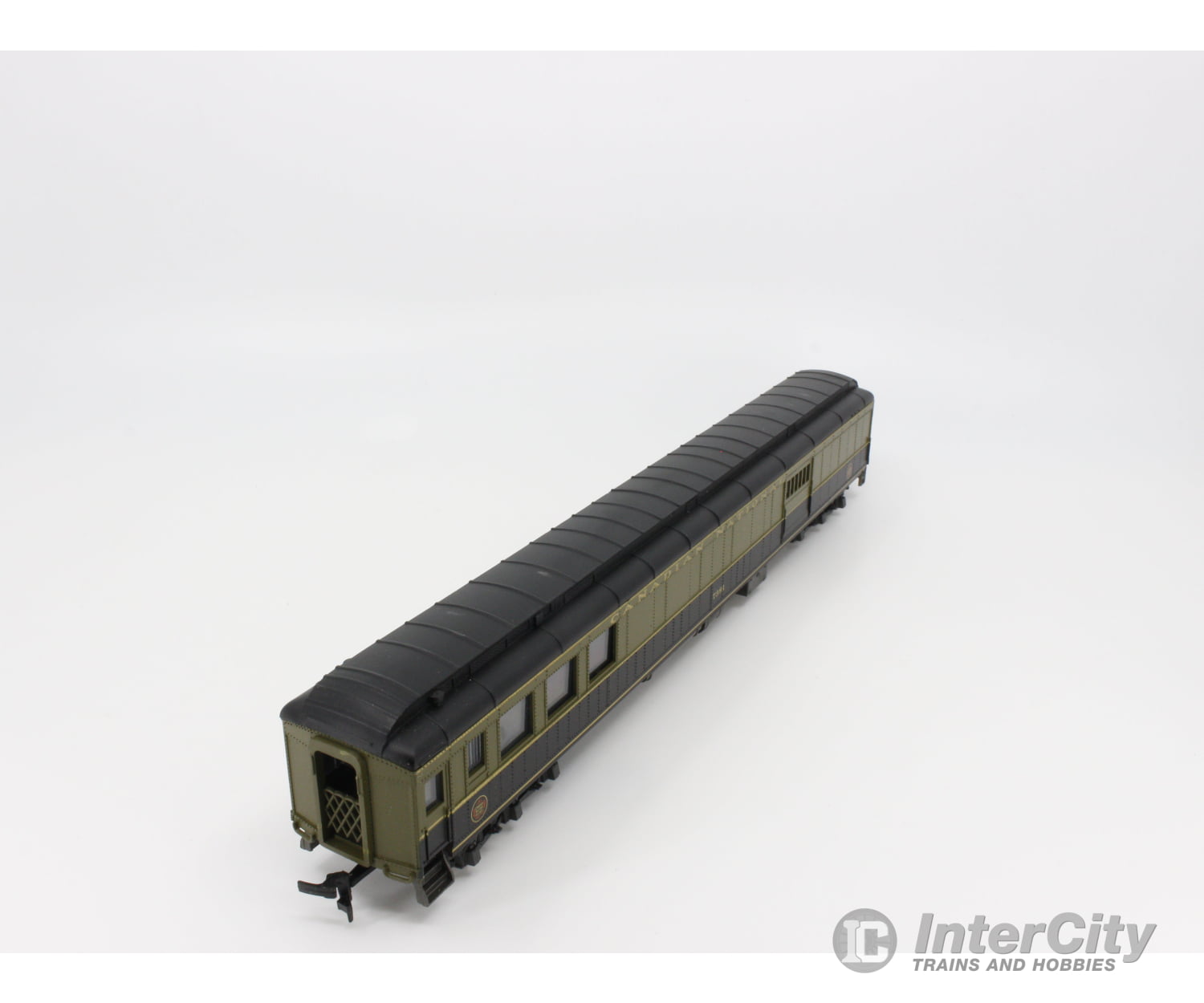 Rivarossi 2649 Ho Combination Passenger Car Canadian National (Cn) 7381 Cars