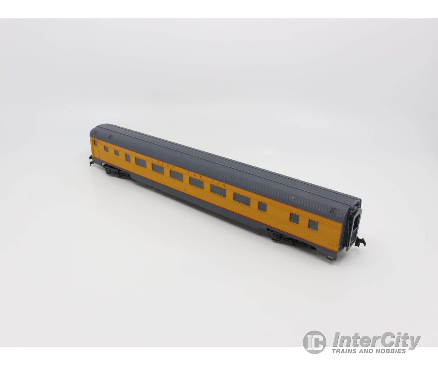 Rivarossi high quality A set of Union Pacific Passenger cars