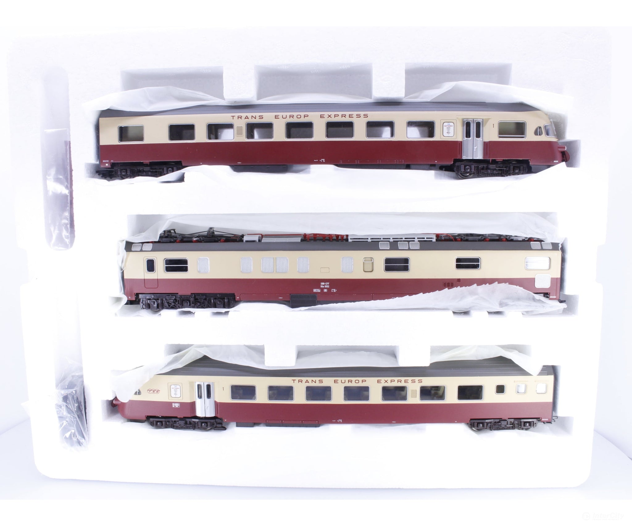 Rivarossi HR2039/4024 HO SBB-CFF-FFS Electric GOTTARDO RAe TEE II Express Railcar 5 Piece Set Analog DC - European