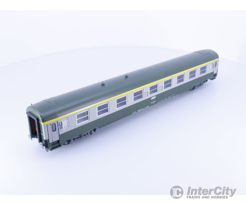 Roco 354-9 HO SNCF Personenwagen 1. Kl 354-9 European Passenger Cars