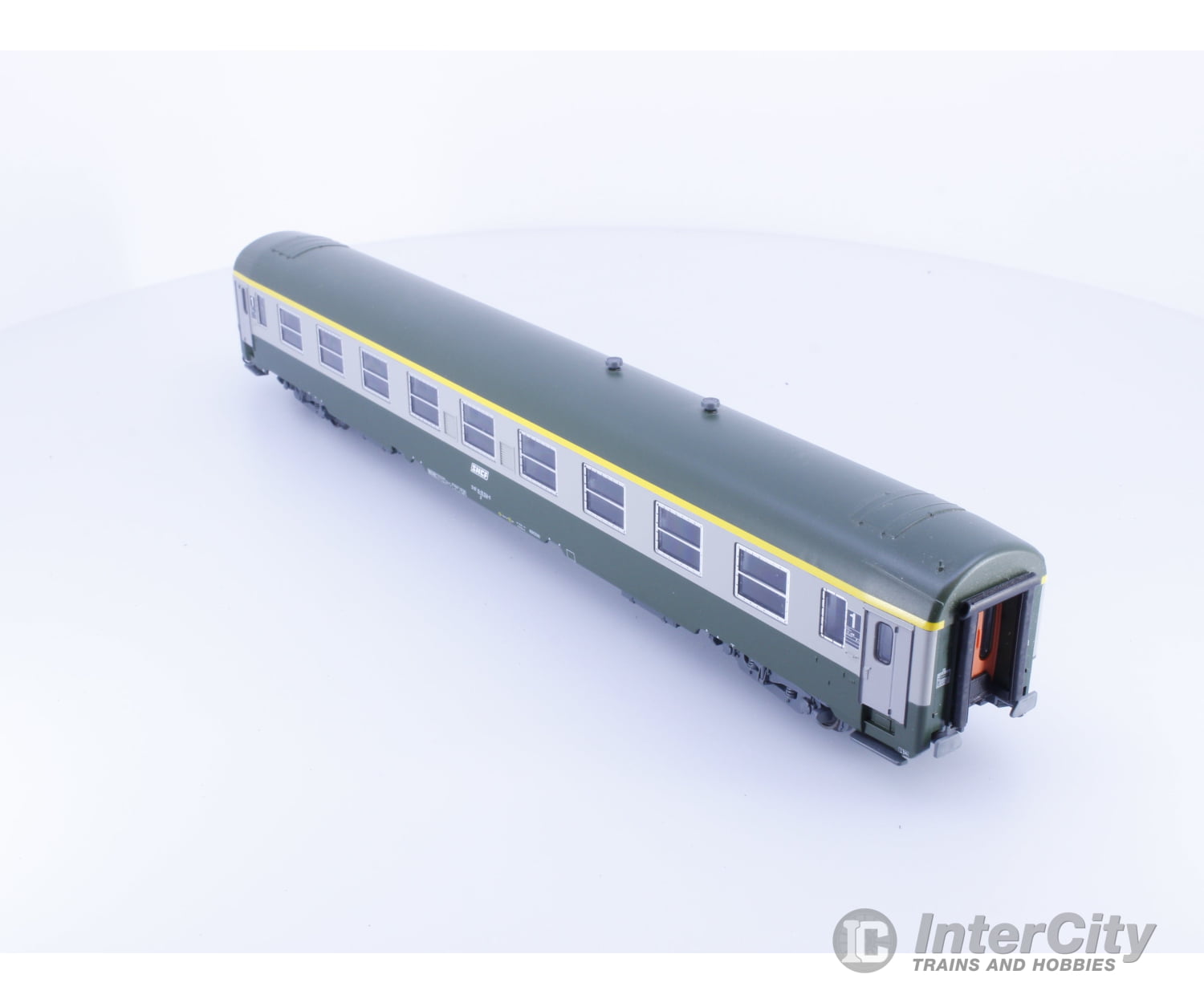 Roco 354-9 HO SNCF Personenwagen 1. Kl 354-9 European Passenger Cars