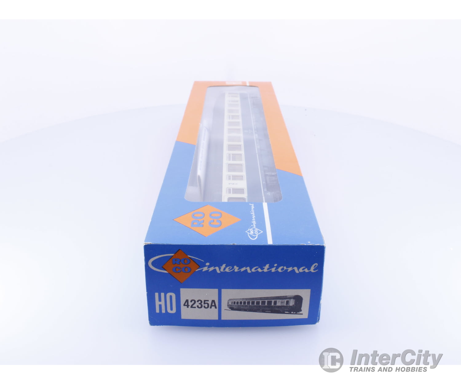 Roco 4235A HO DB 2nd Class Passenger Car with Interior Lighting and End Lights 618020 European Passenger Cars