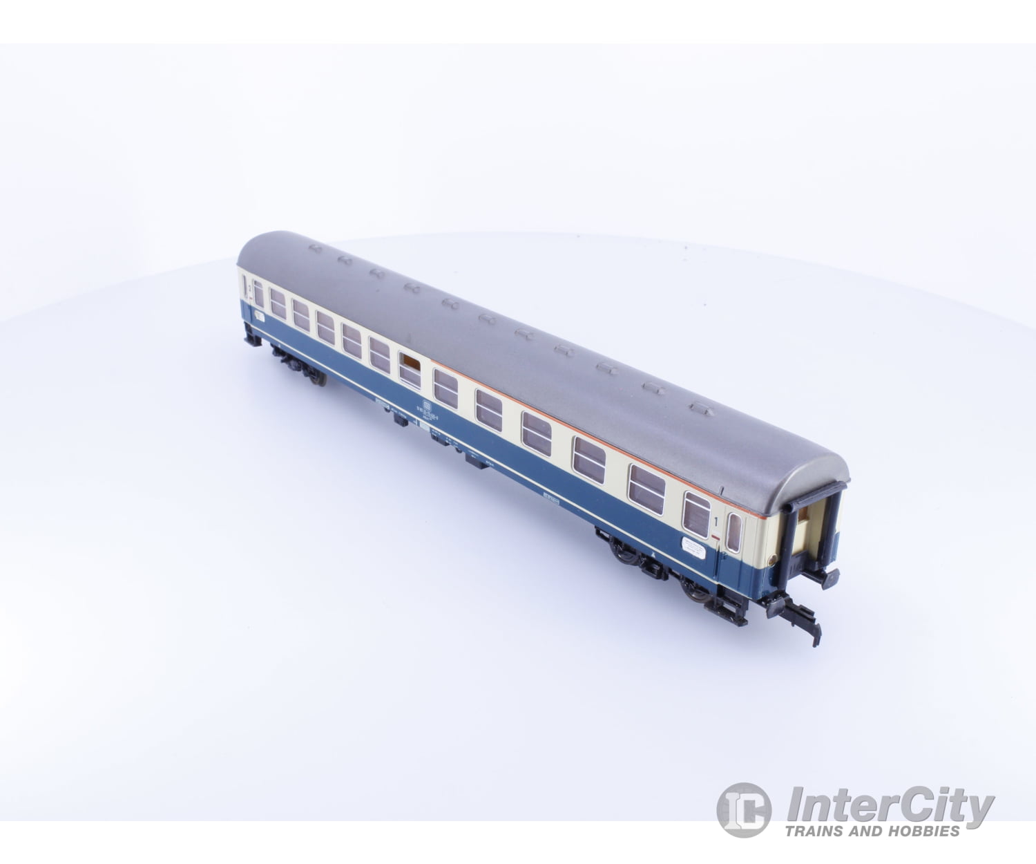 Roco 4288 HO DB 1st/2nd Class Passenger Coach with Interior Lighting and End Lights 518030 European Passenger Cars